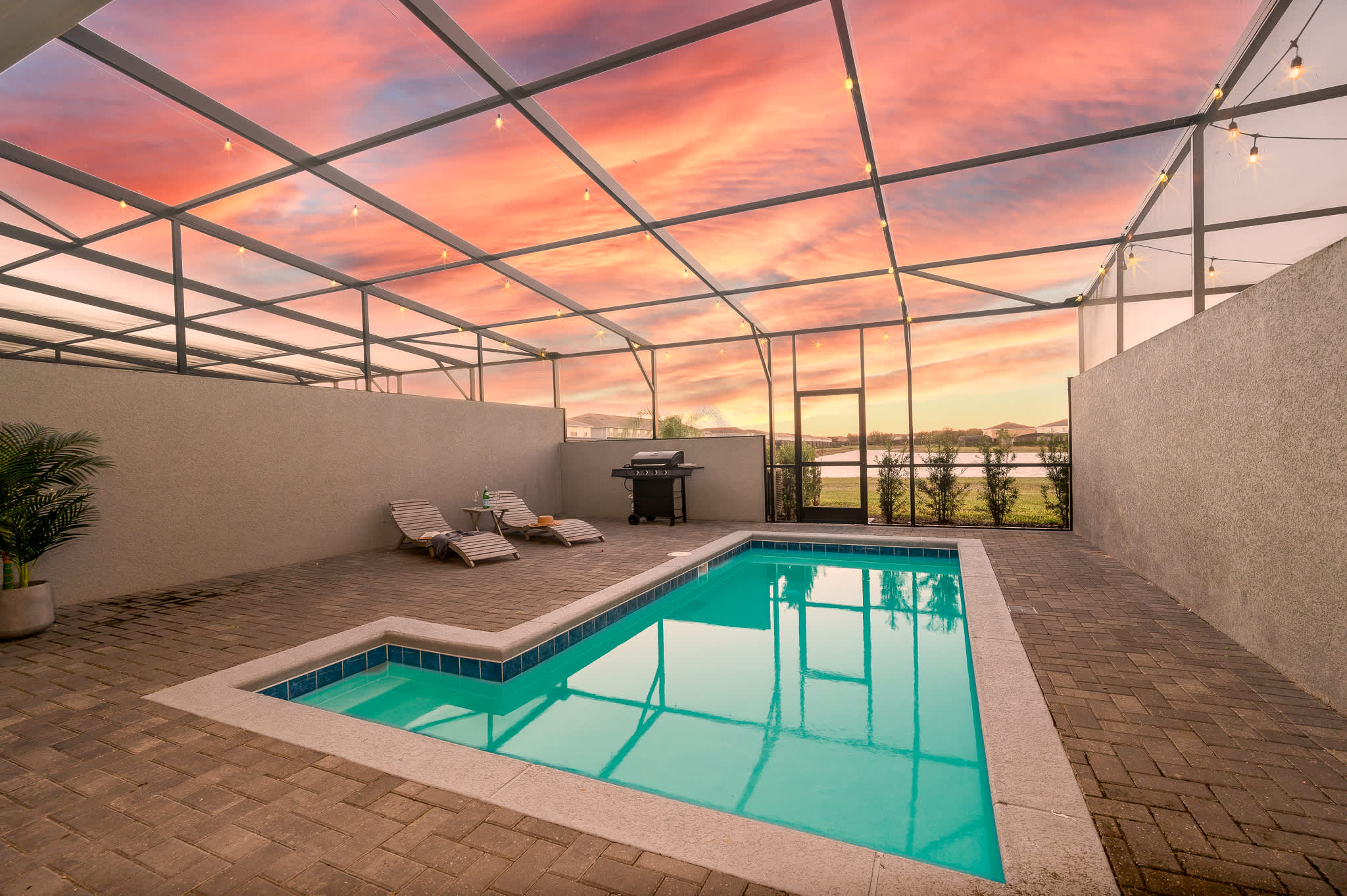 Lazy River, Heated Pool, Themed BR & Grill!