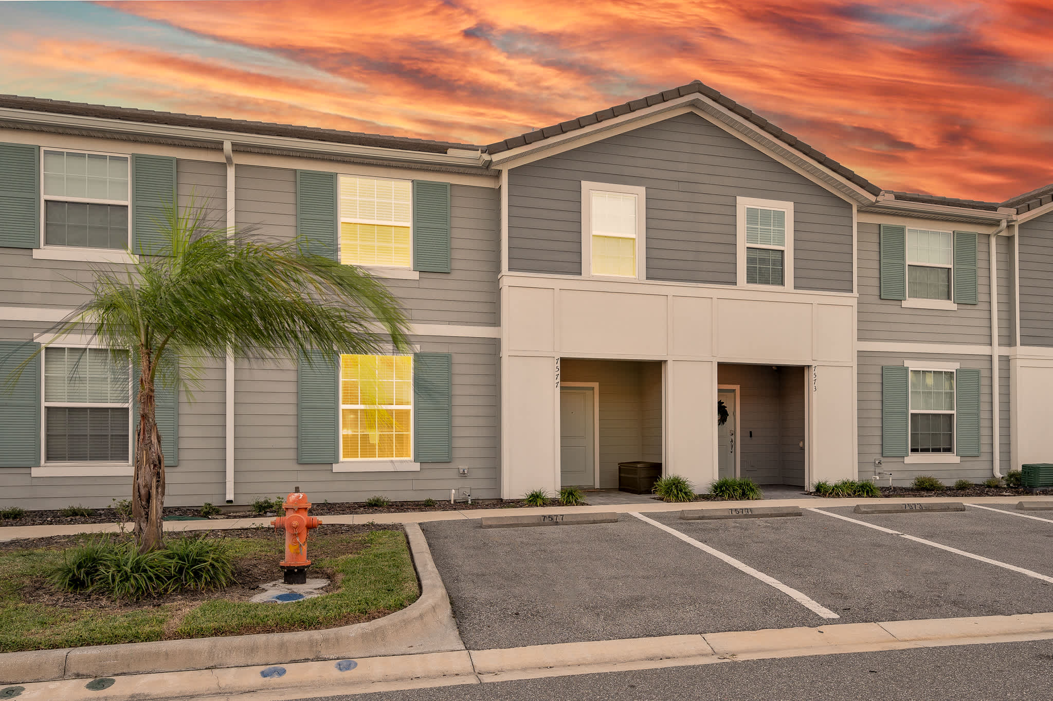 Lazy River, Heated Pool, Themed BR & Grill!