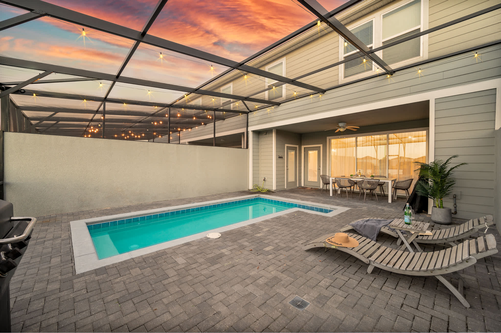 Lazy River, Heated Pool, Themed BR & Grill!