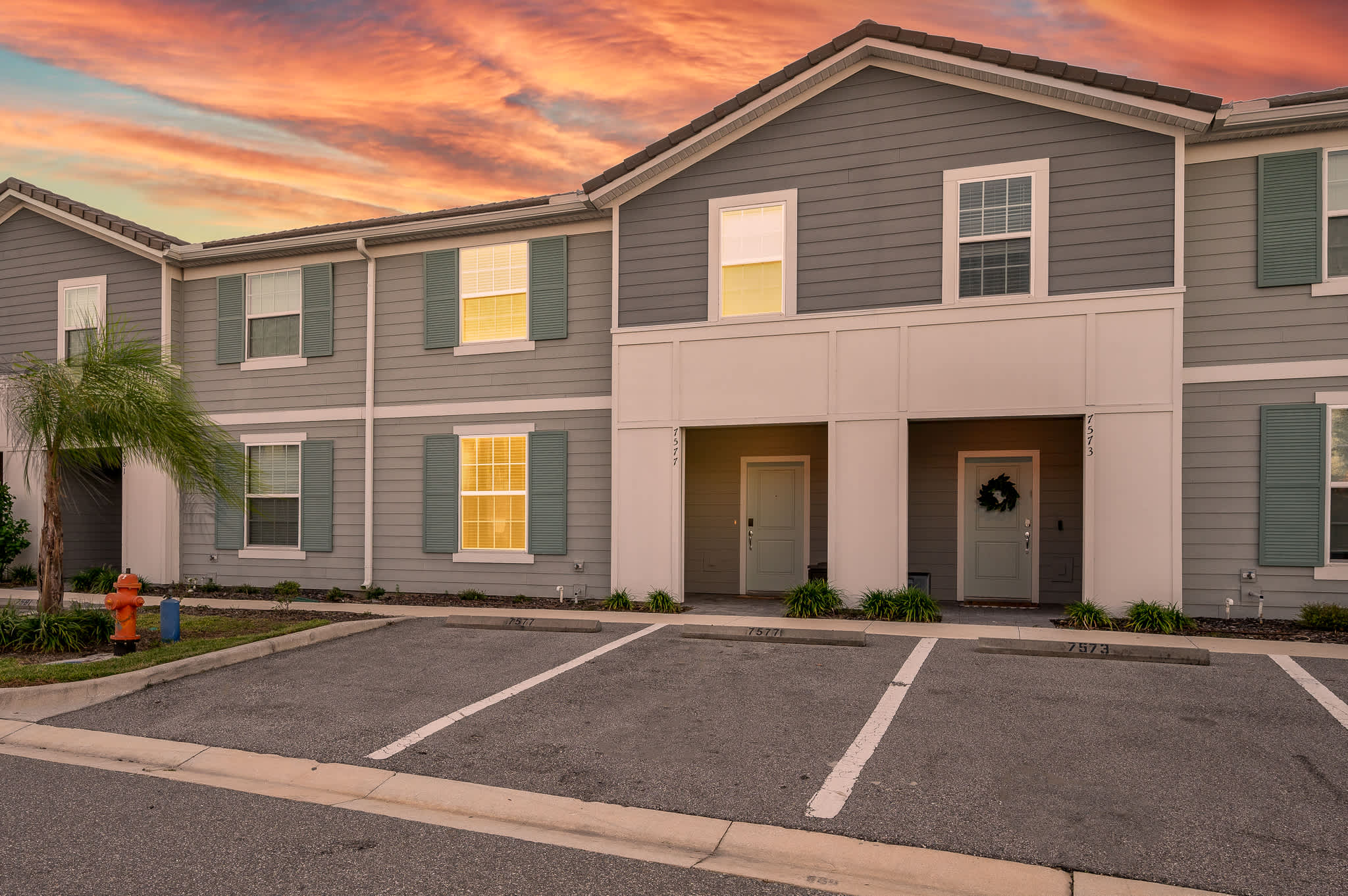 Lazy River, Heated Pool, Themed BR & Grill!