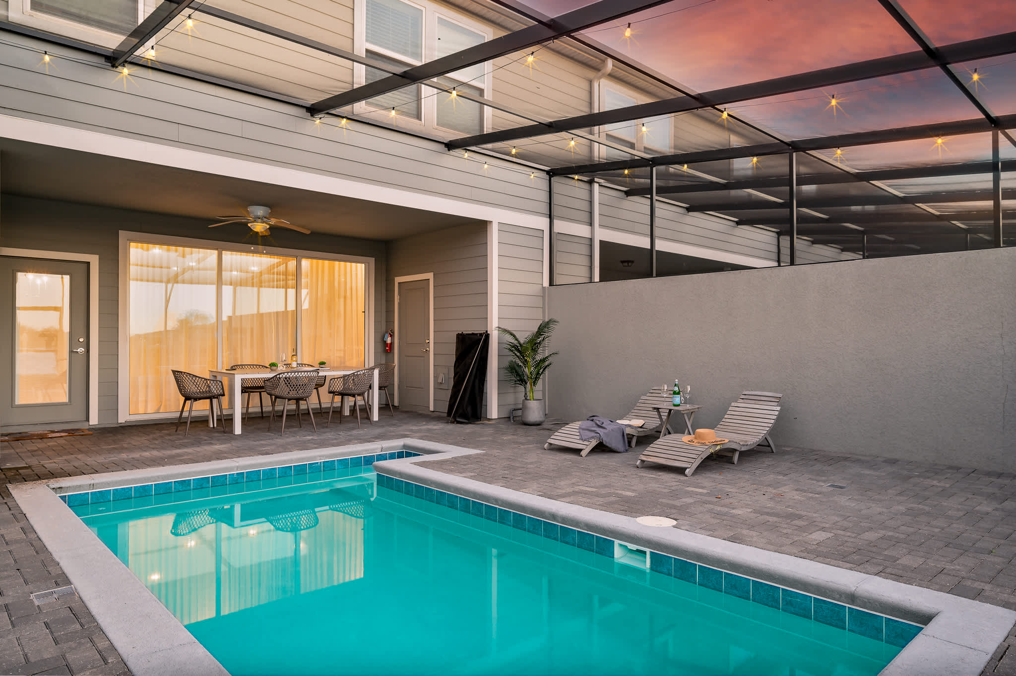 Lazy River, Heated Pool, Themed BR & Grill!