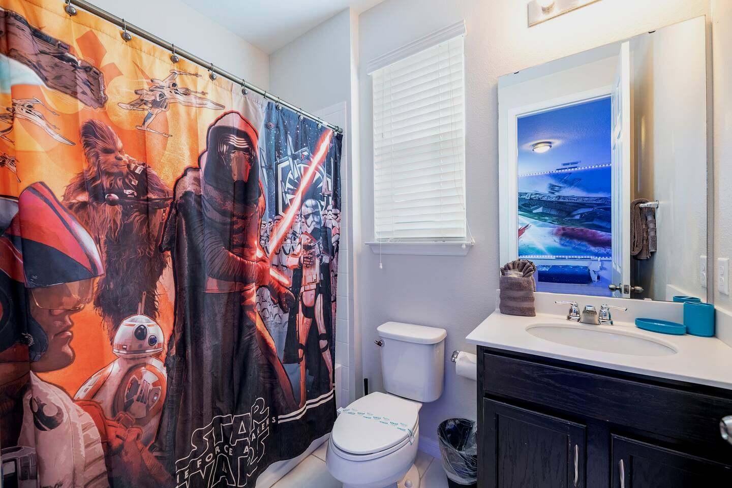 Spacious retreat w/ pool & hot tub