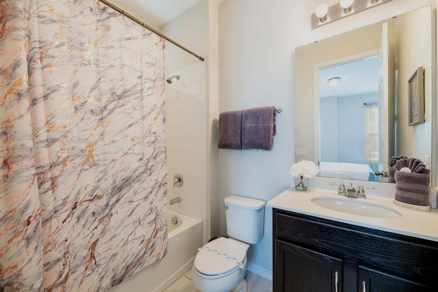 Spacious retreat w/ pool & hot tub