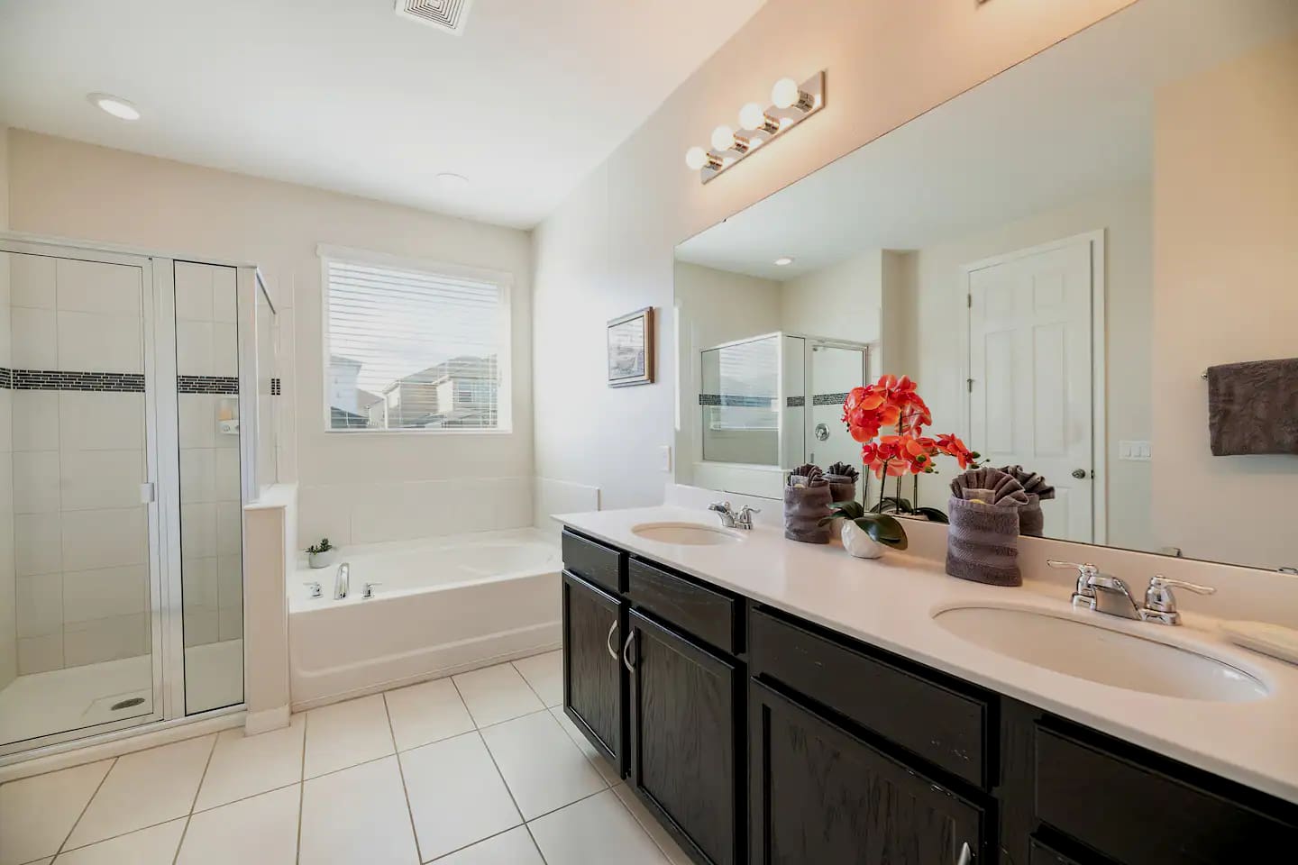 Spacious retreat w/ pool & hot tub