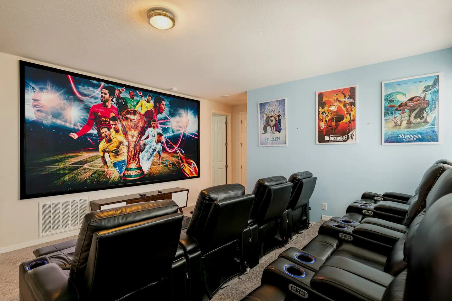 Spacious retreat w/ pool & hot tub