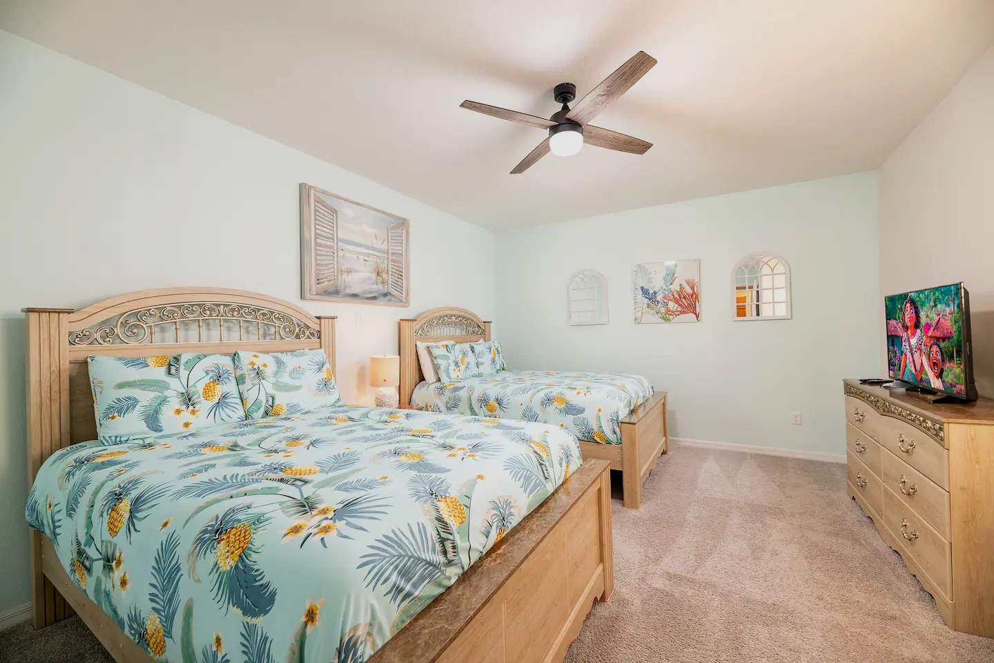 Spacious retreat w/ pool & hot tub