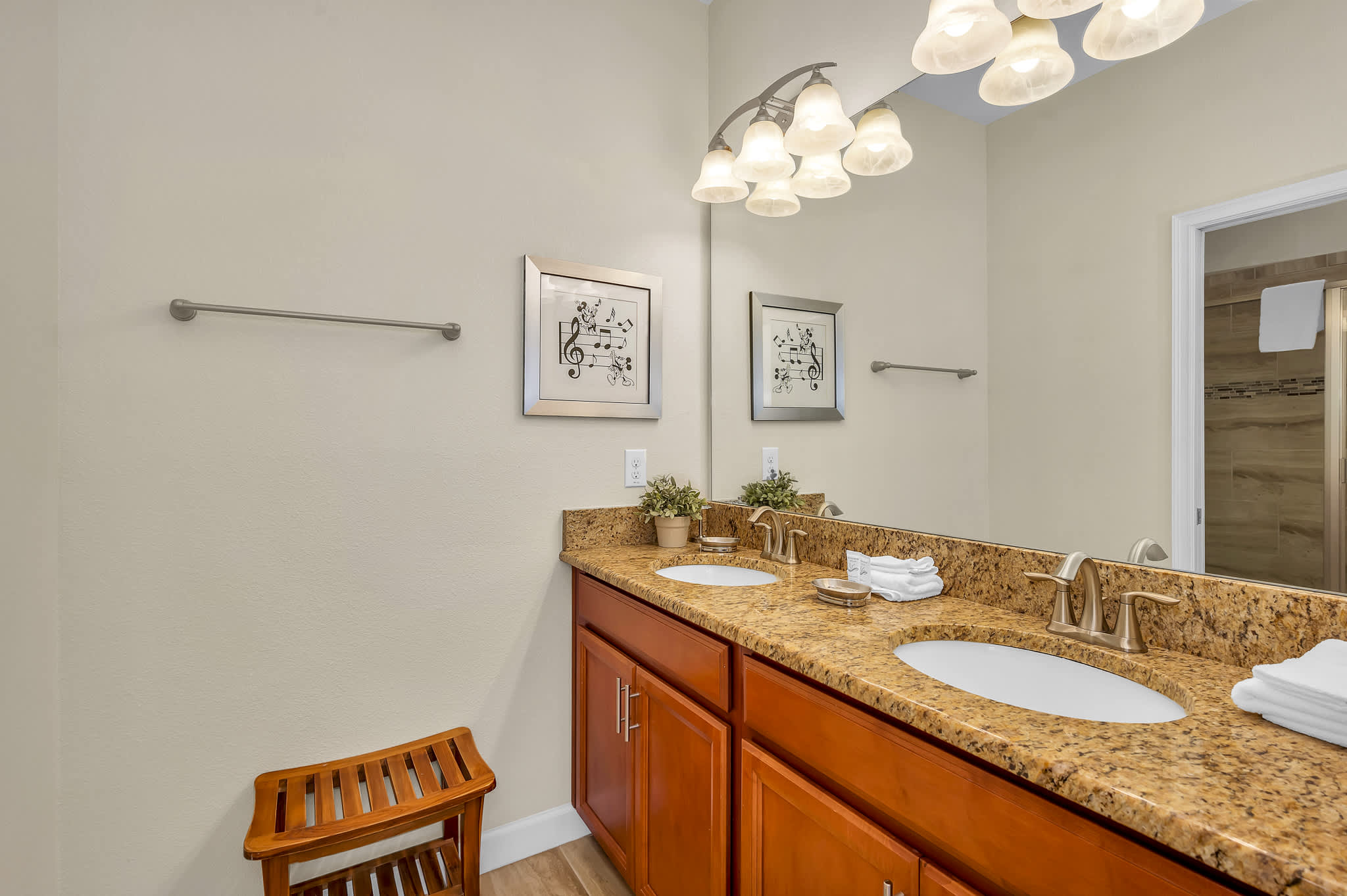 Heated Pool, Free Waterpark and Lazy River!