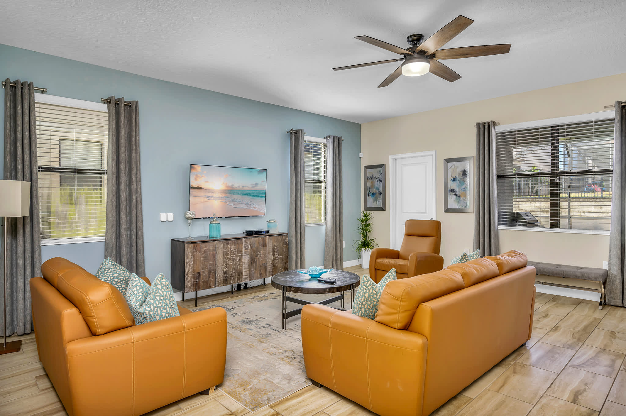 Heated Pool, Free Waterpark and Lazy River!