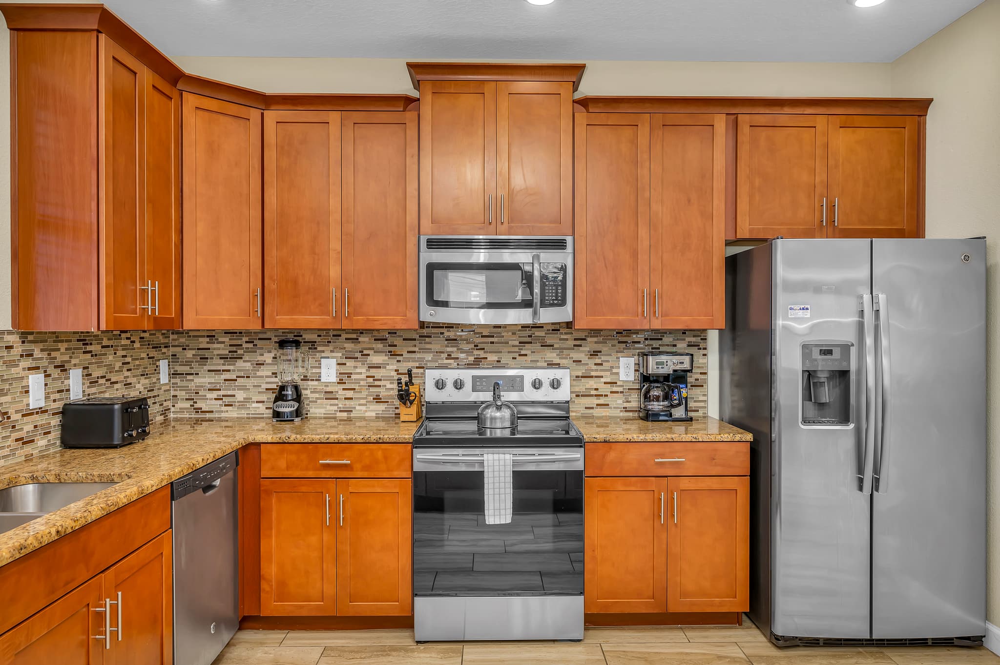 Heated Pool, Free Waterpark and Lazy River!