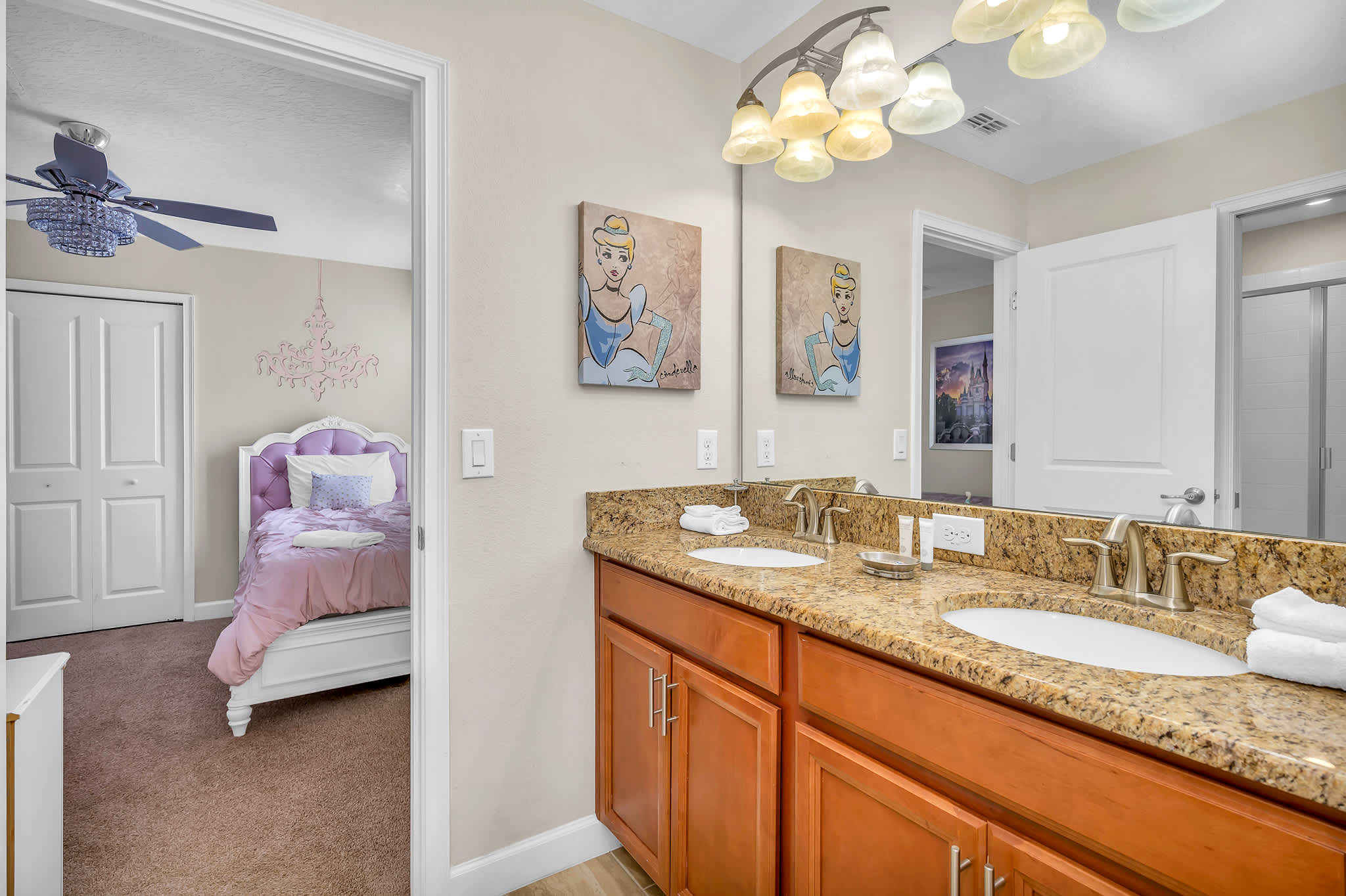 Heated Pool, Free Waterpark and Lazy River!