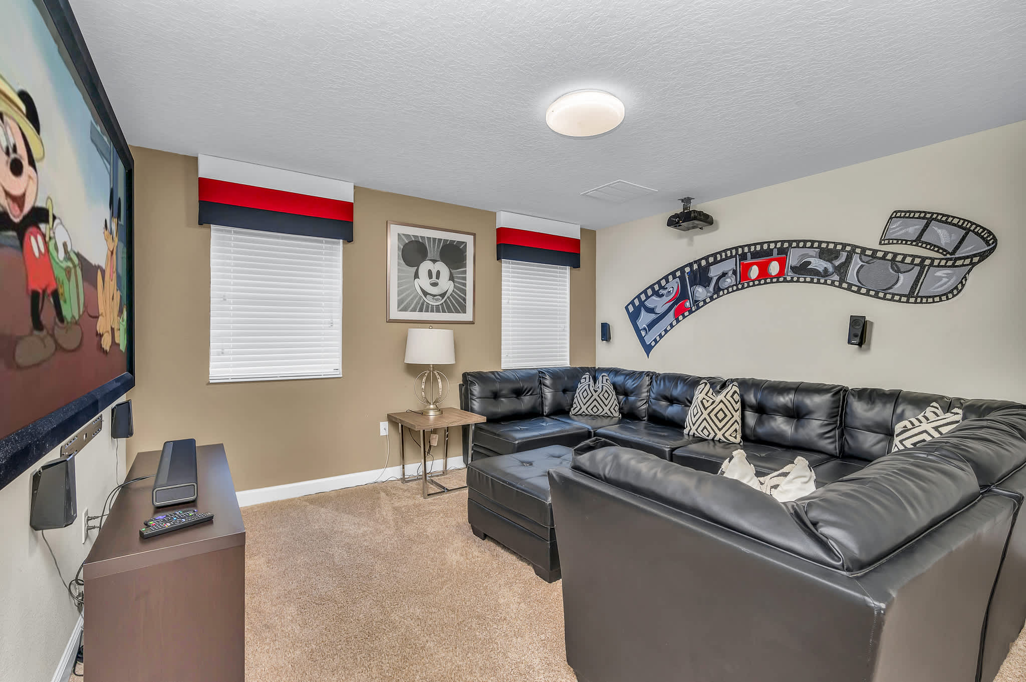 Heated Pool, Free Waterpark and Lazy River!