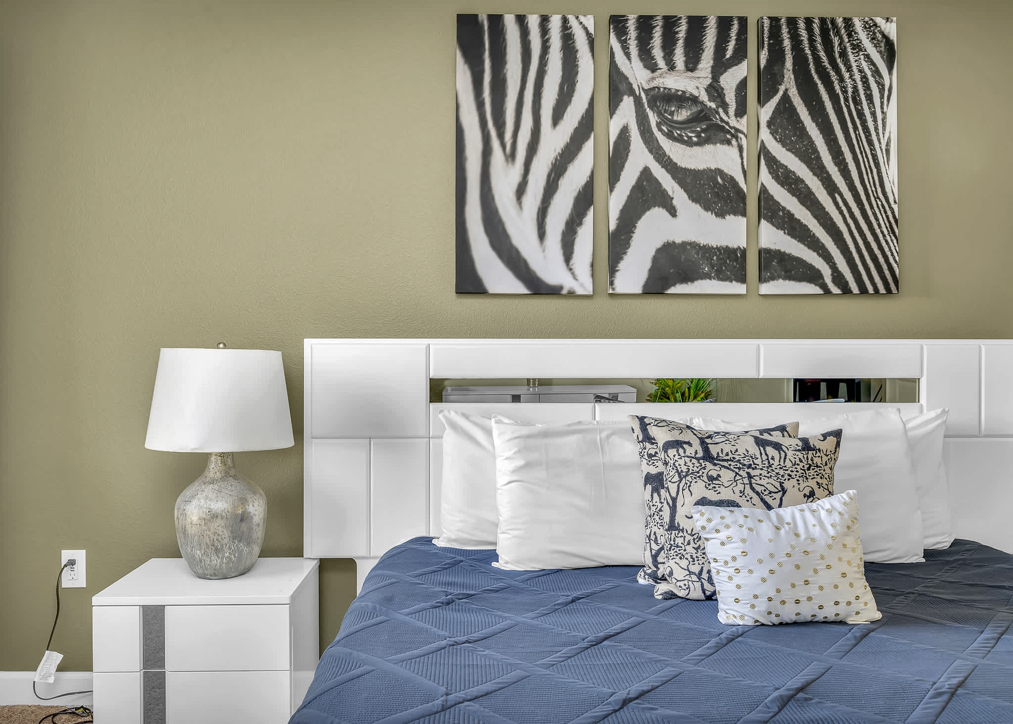 Heated Pool, Free Waterpark and Lazy River!