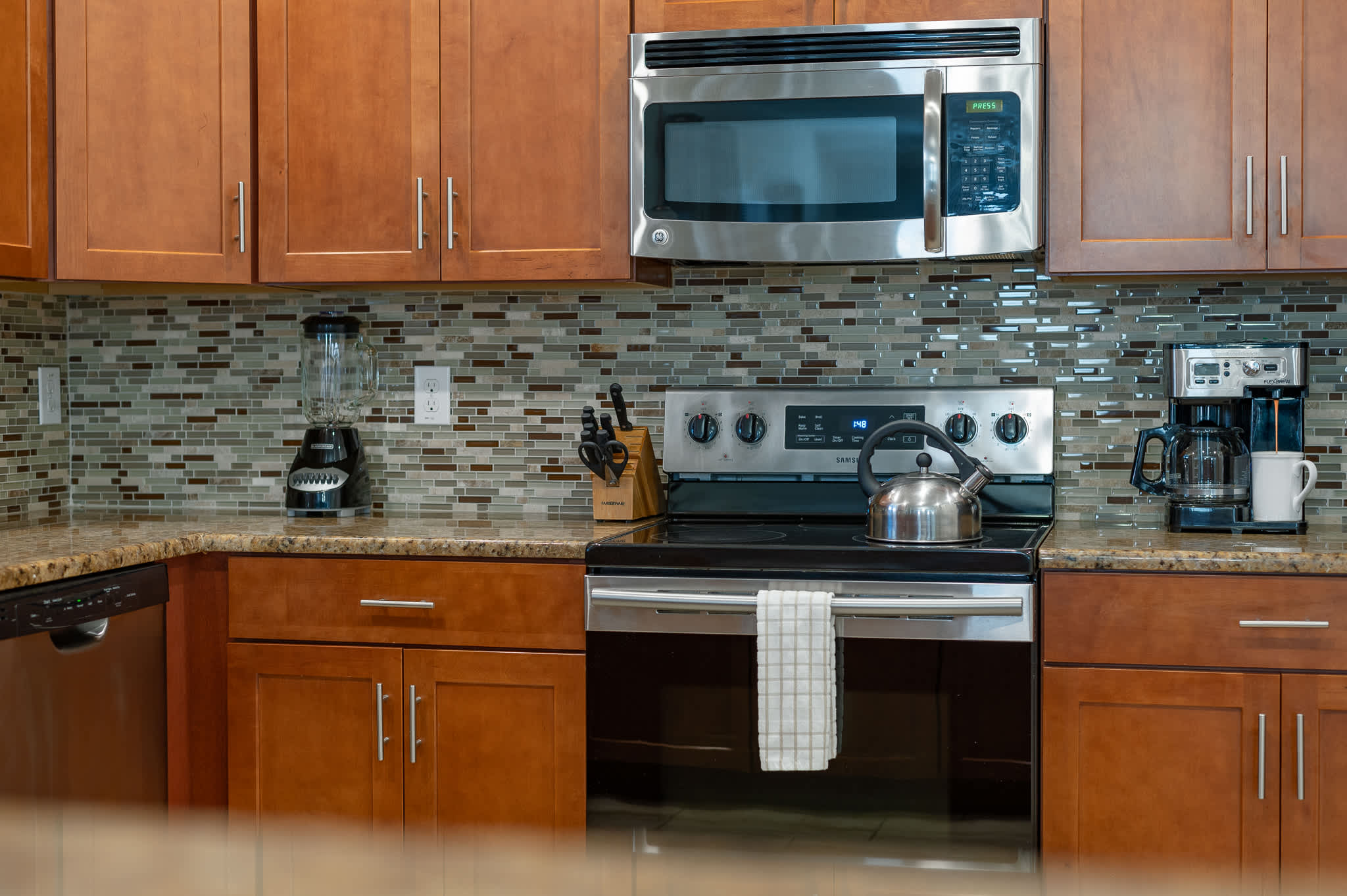 Heated Pool, Free Waterpark and Lazy River!