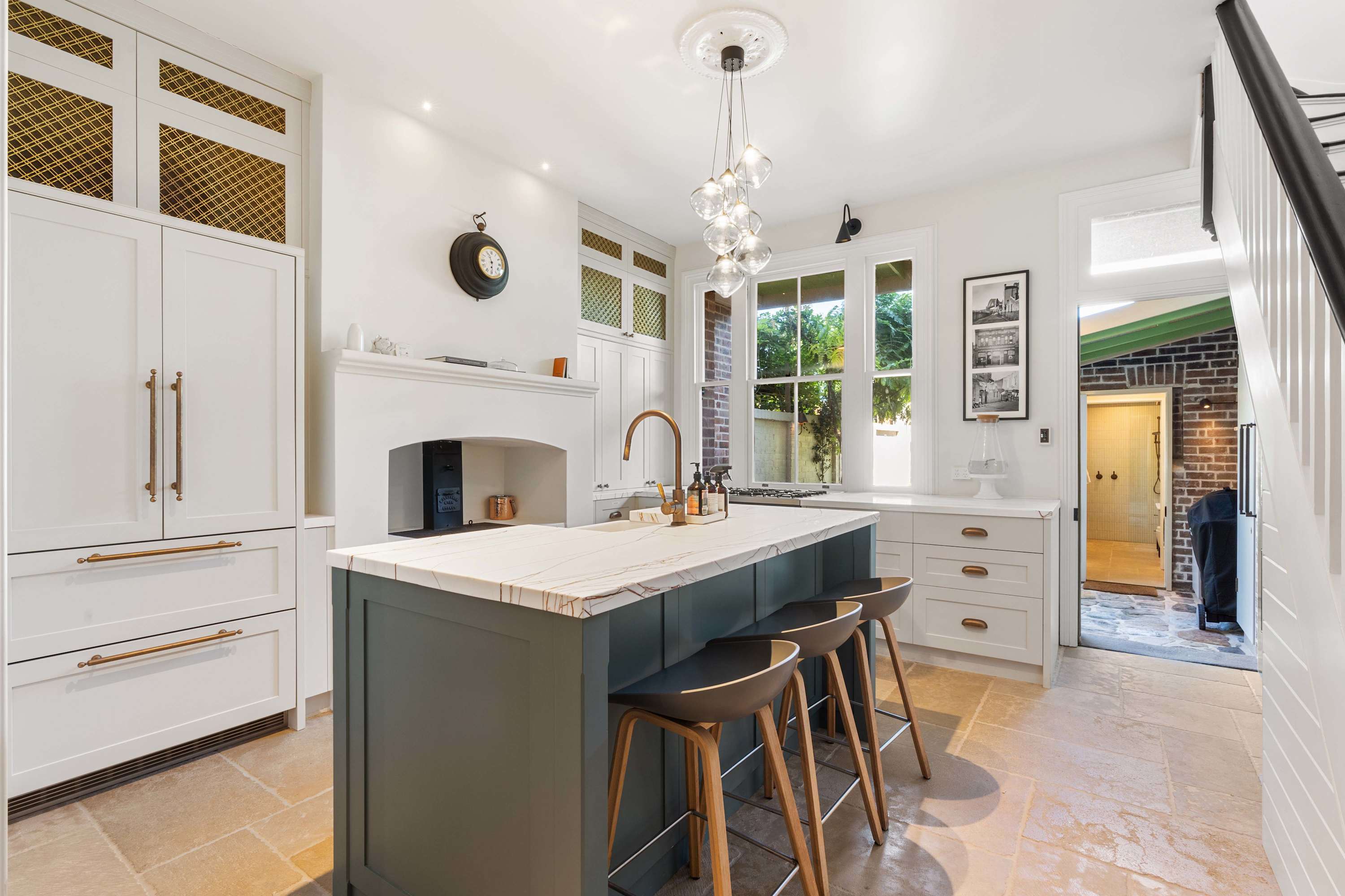 Vermont - Luxury family home in heart of SYD