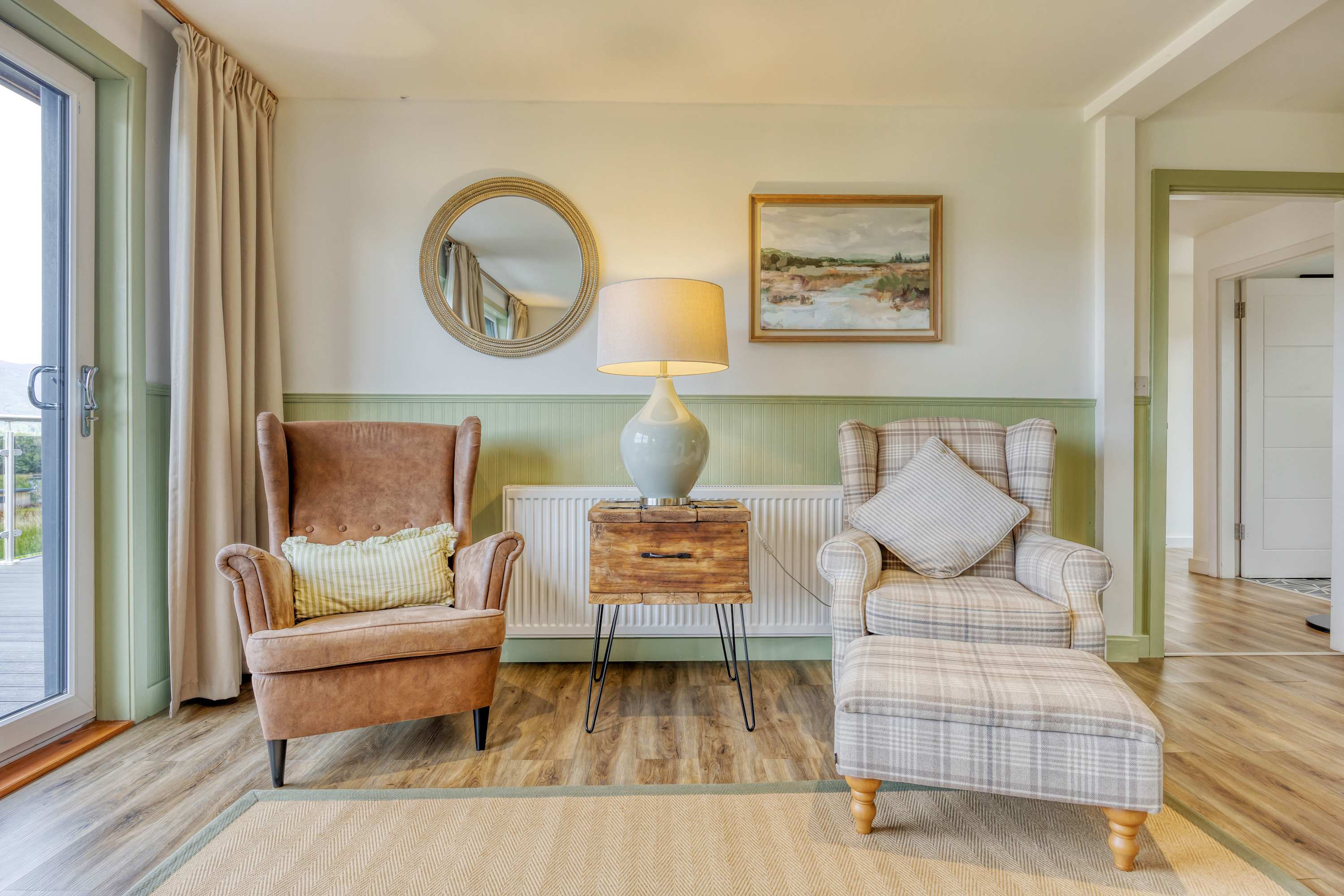 Loch Awe Lodge with Stunning Views Ardbrecknish in Ardbrecknish PA33 1BH - Property image 7 - VivreStays