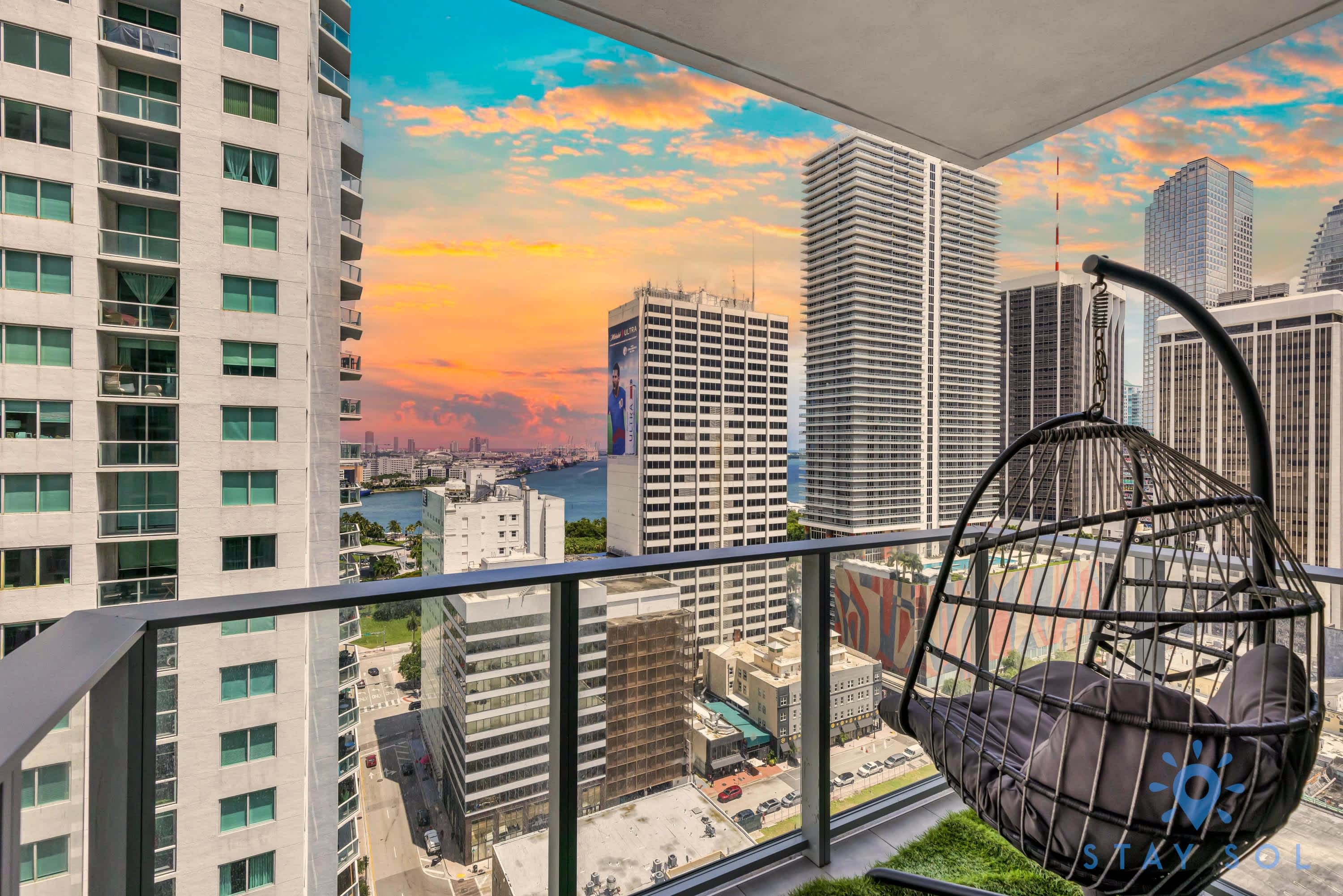 1 BR Apartment with Amazing Pool and Gym
