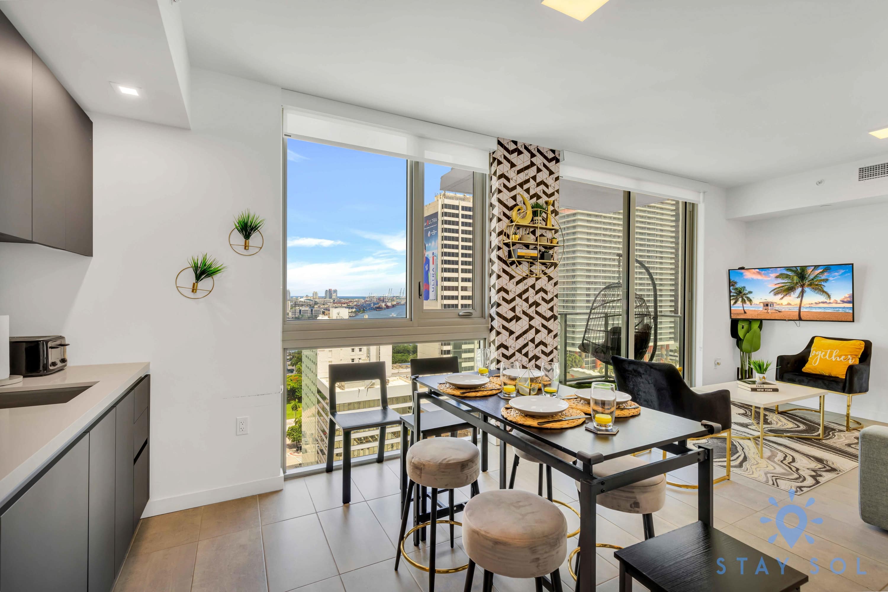 1 BR Apartment with Amazing Pool and Gym