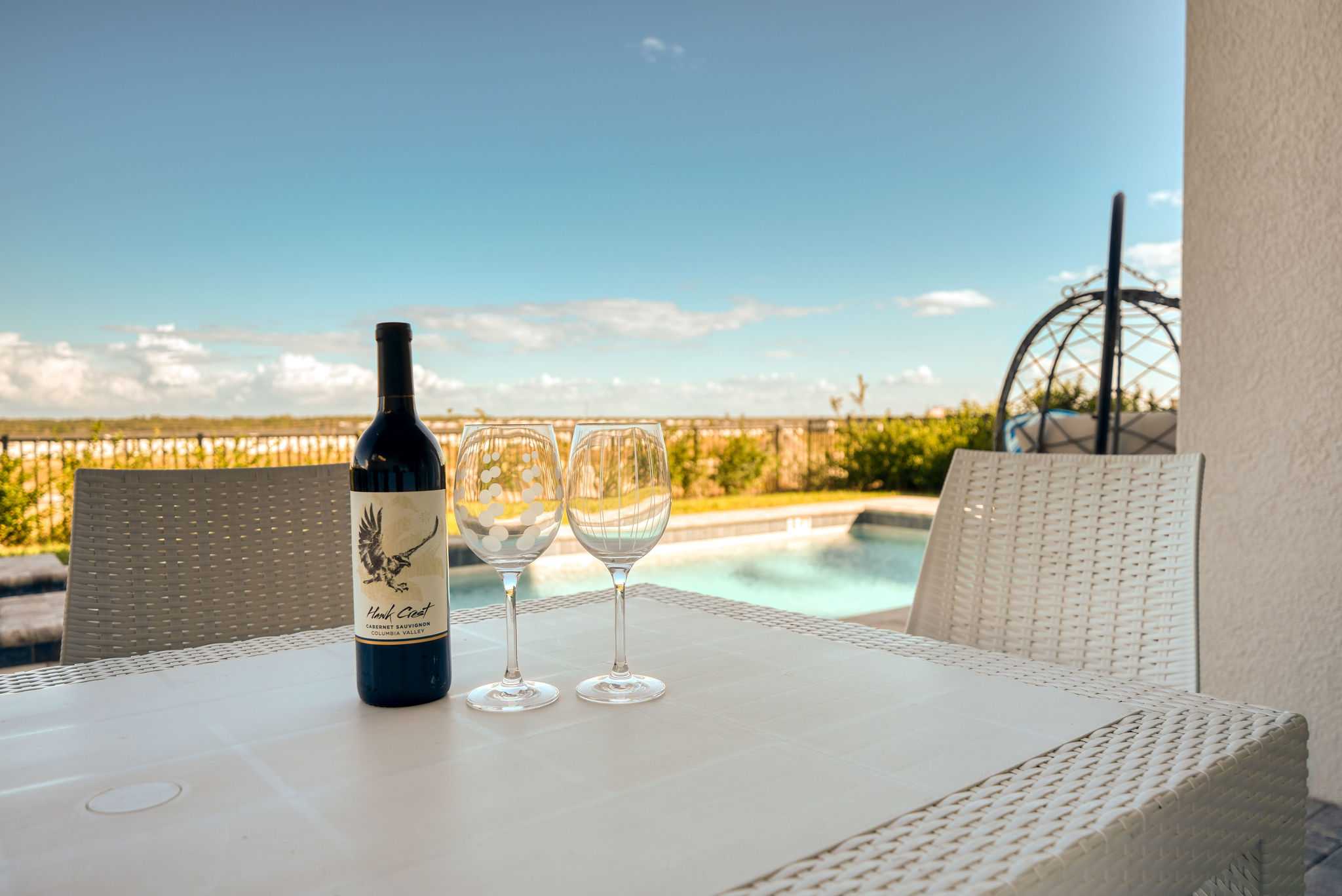 Luxury KOSHER Villa-w/ Heated Pool! + 12 MI to Disney!