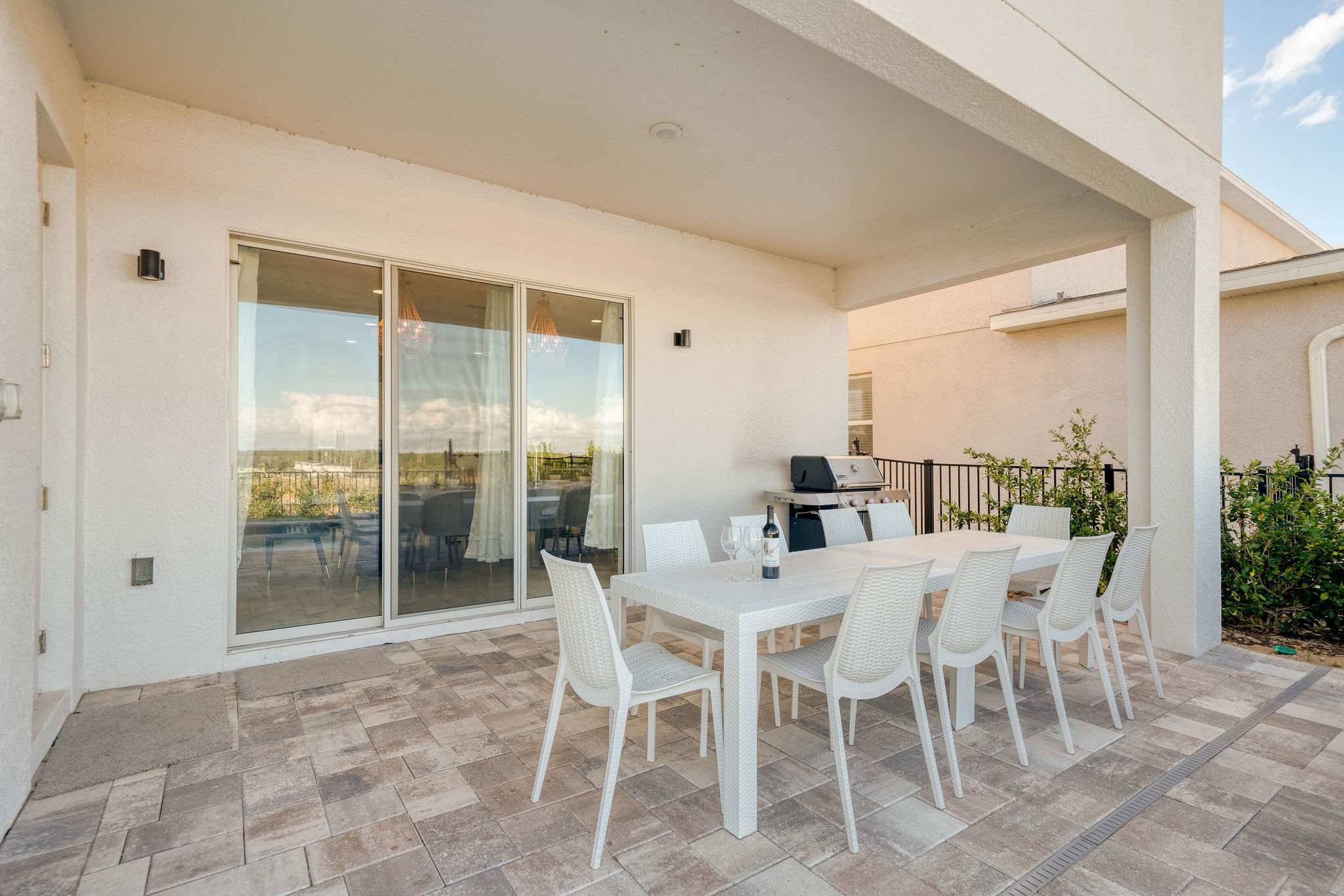 Luxury KOSHER Villa-w/ Heated Pool! + 12 MI to Disney!