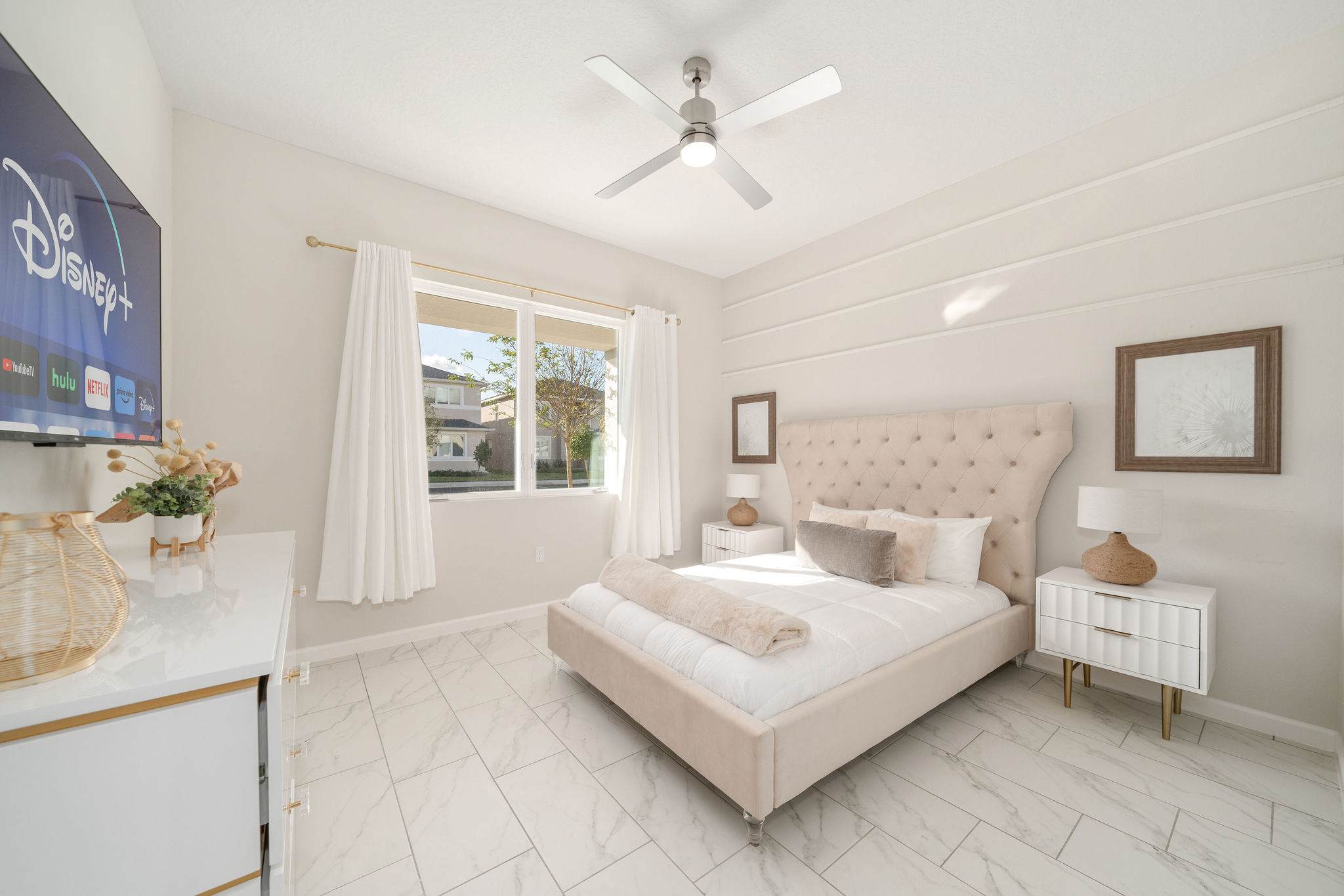 Luxury KOSHER Villa-w/ Heated Pool! + 12 MI to Disney!