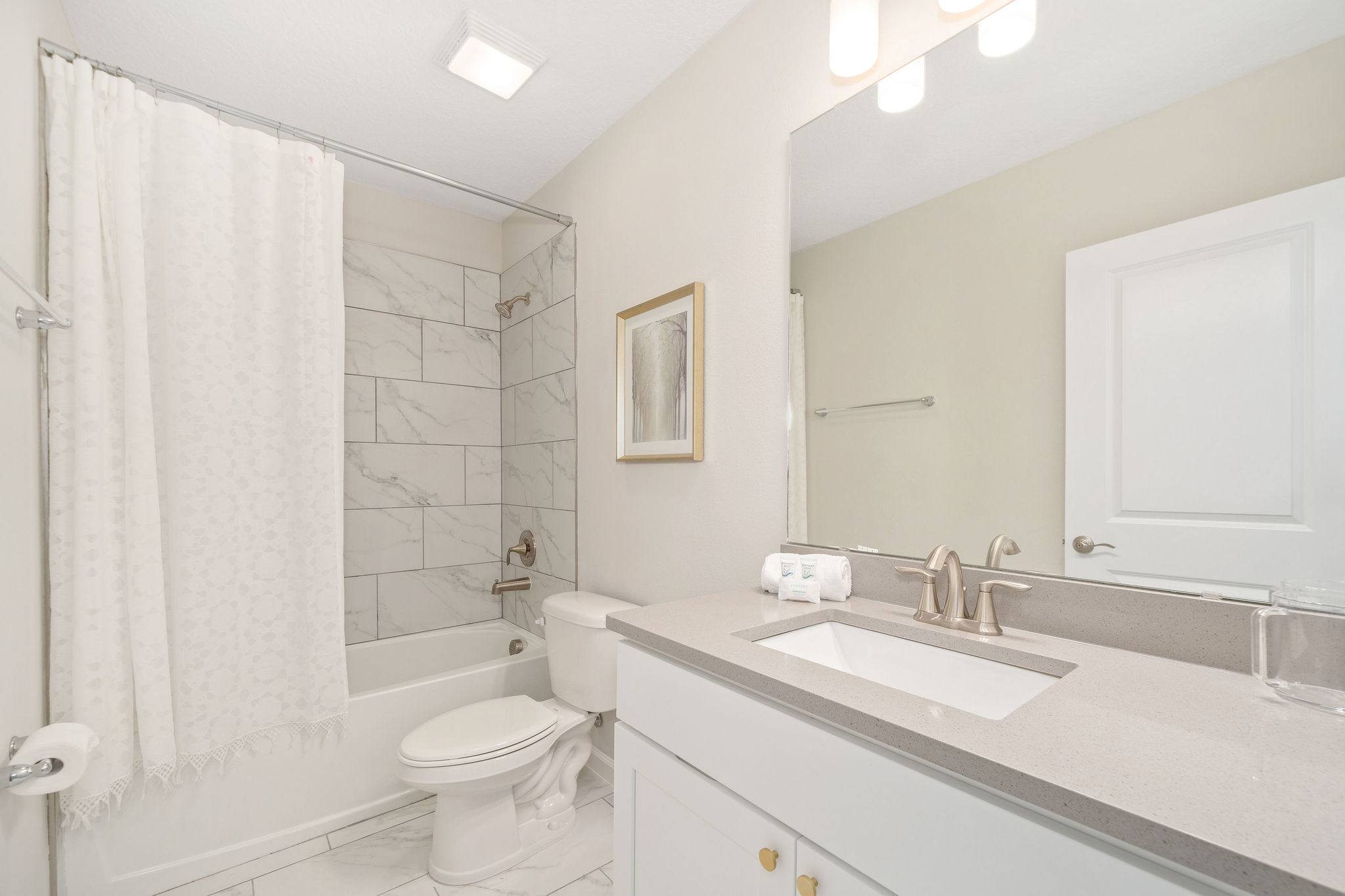 Luxury KOSHER Villa-w/ Heated Pool! + 12 MI to Disney!