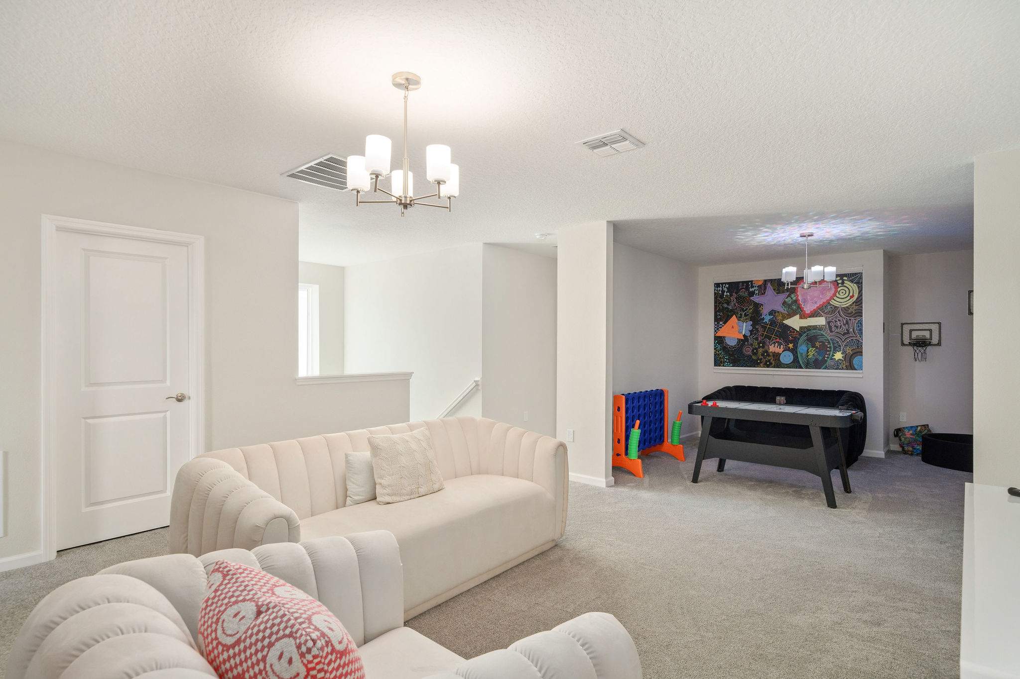 Luxury KOSHER Villa-w/ Heated Pool! + 12 MI to Disney!