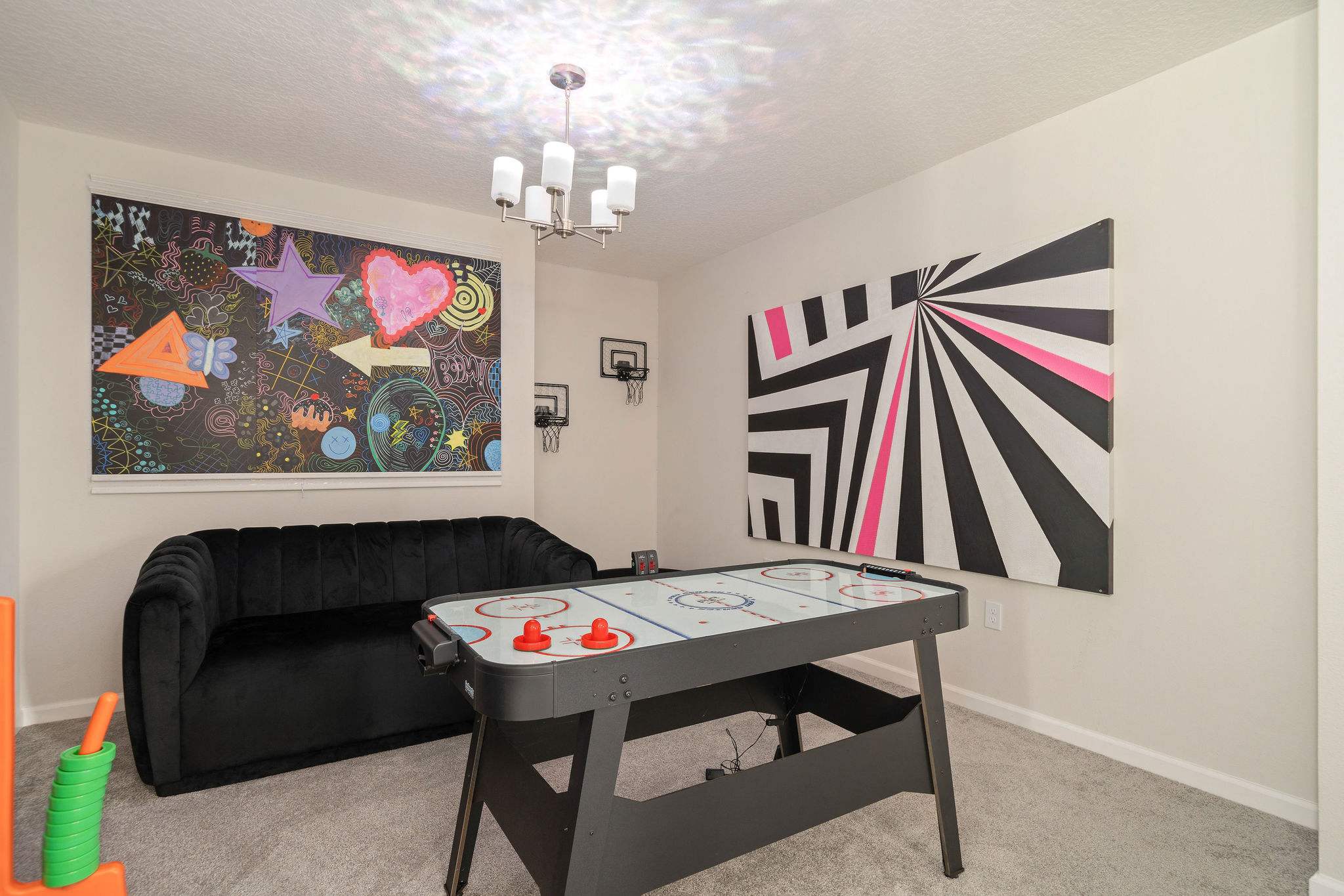 Luxury KOSHER Villa-w/ Heated Pool! + 12 MI to Disney!