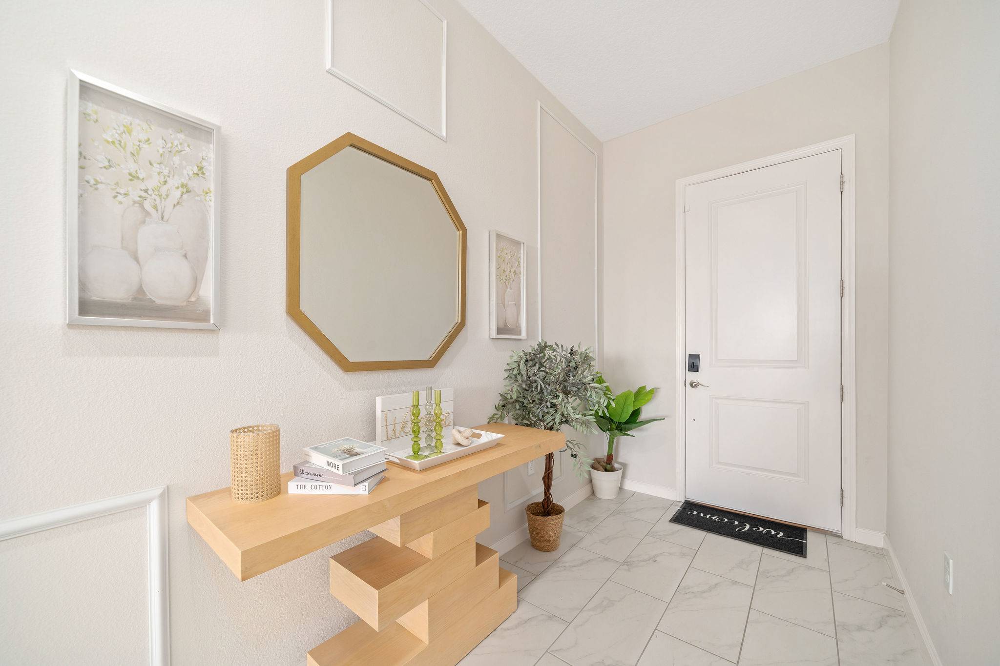 Luxury KOSHER Villa-w/ Heated Pool! + 12 MI to Disney!