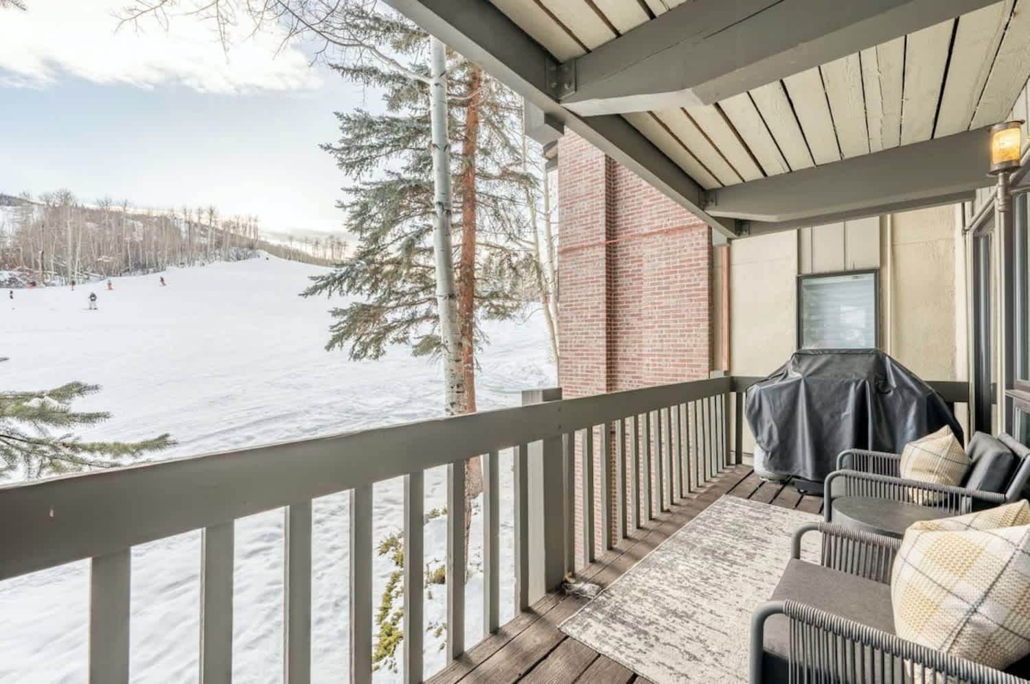 3 BR *TRUE Ski-in/Ski-out* Penthouse! - Photo 1