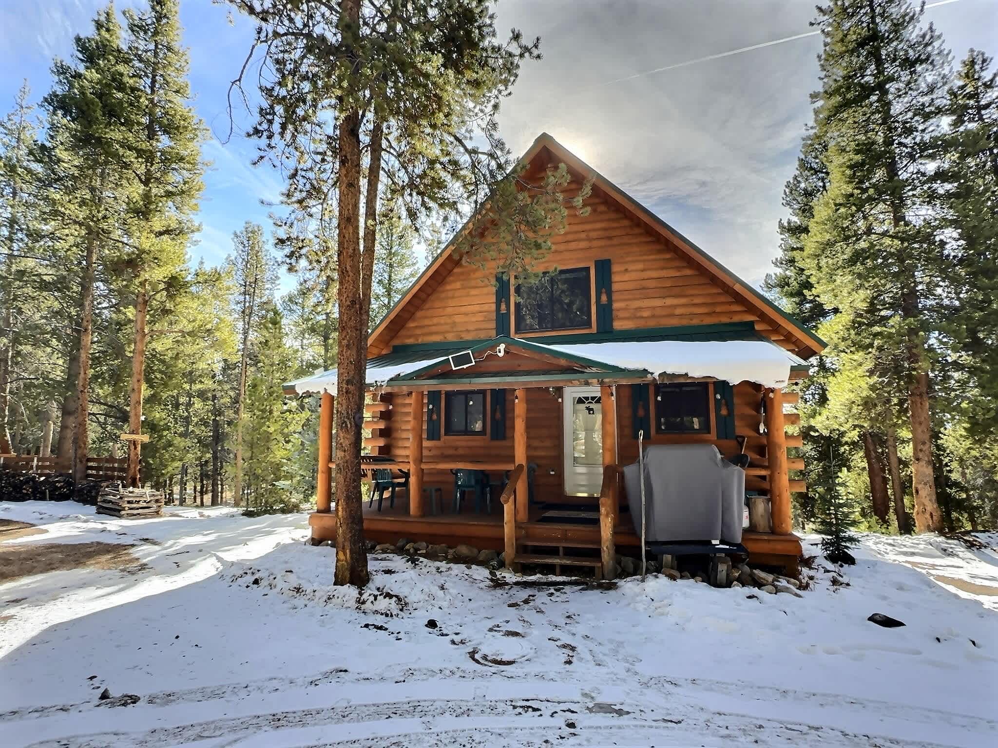 Mountain Log Home-Among Lodgepole Pines — Leadville, CO — vacation rental
