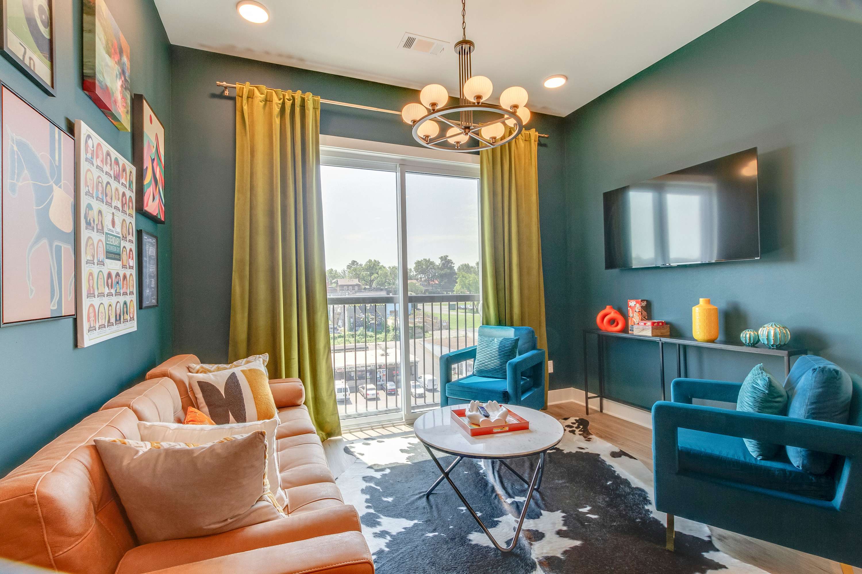 Stylish Boutique East Nash-Rooftop-Bars-7 mins DT