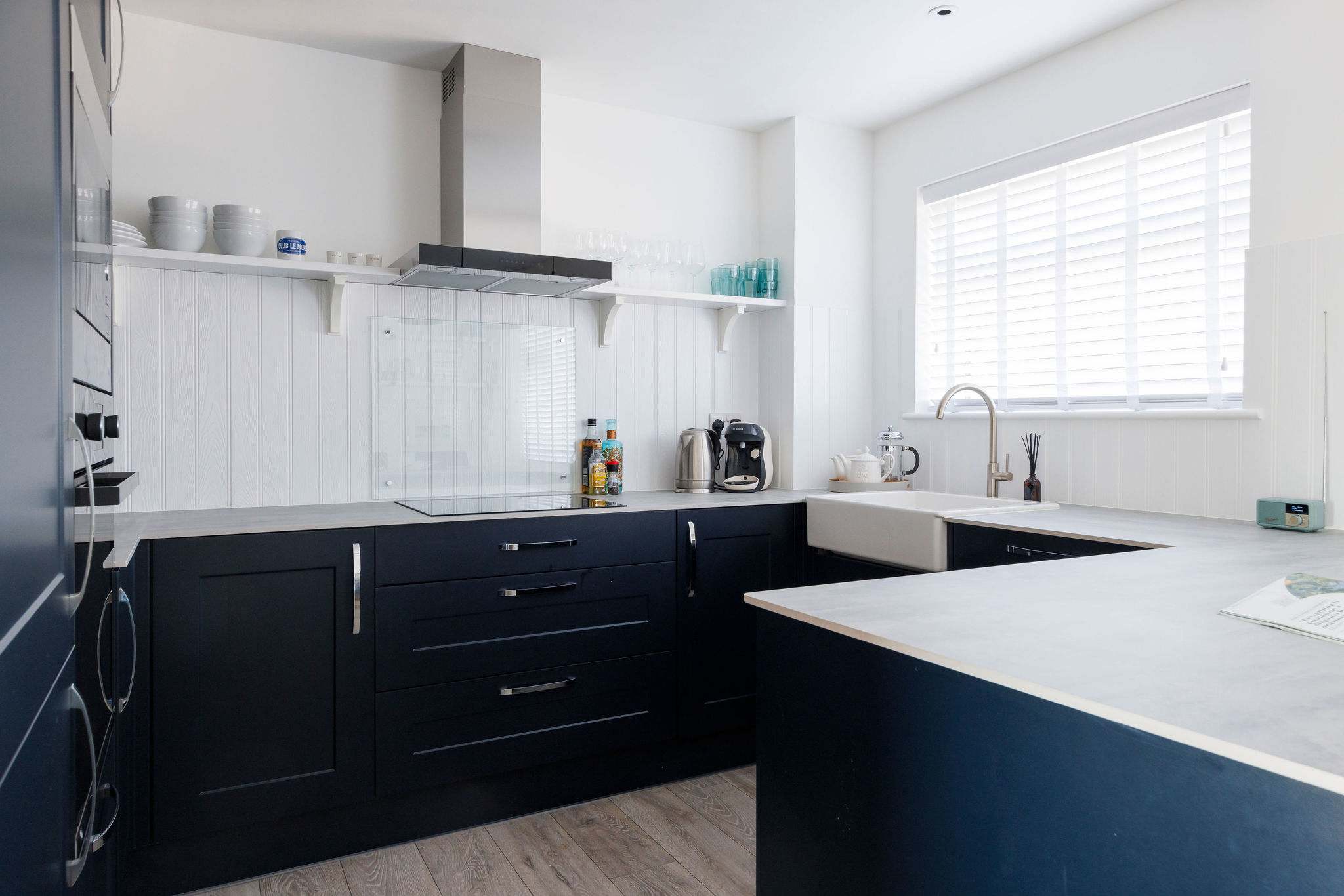 Beautifully Refurbished 4-Bed Beachside Retreat