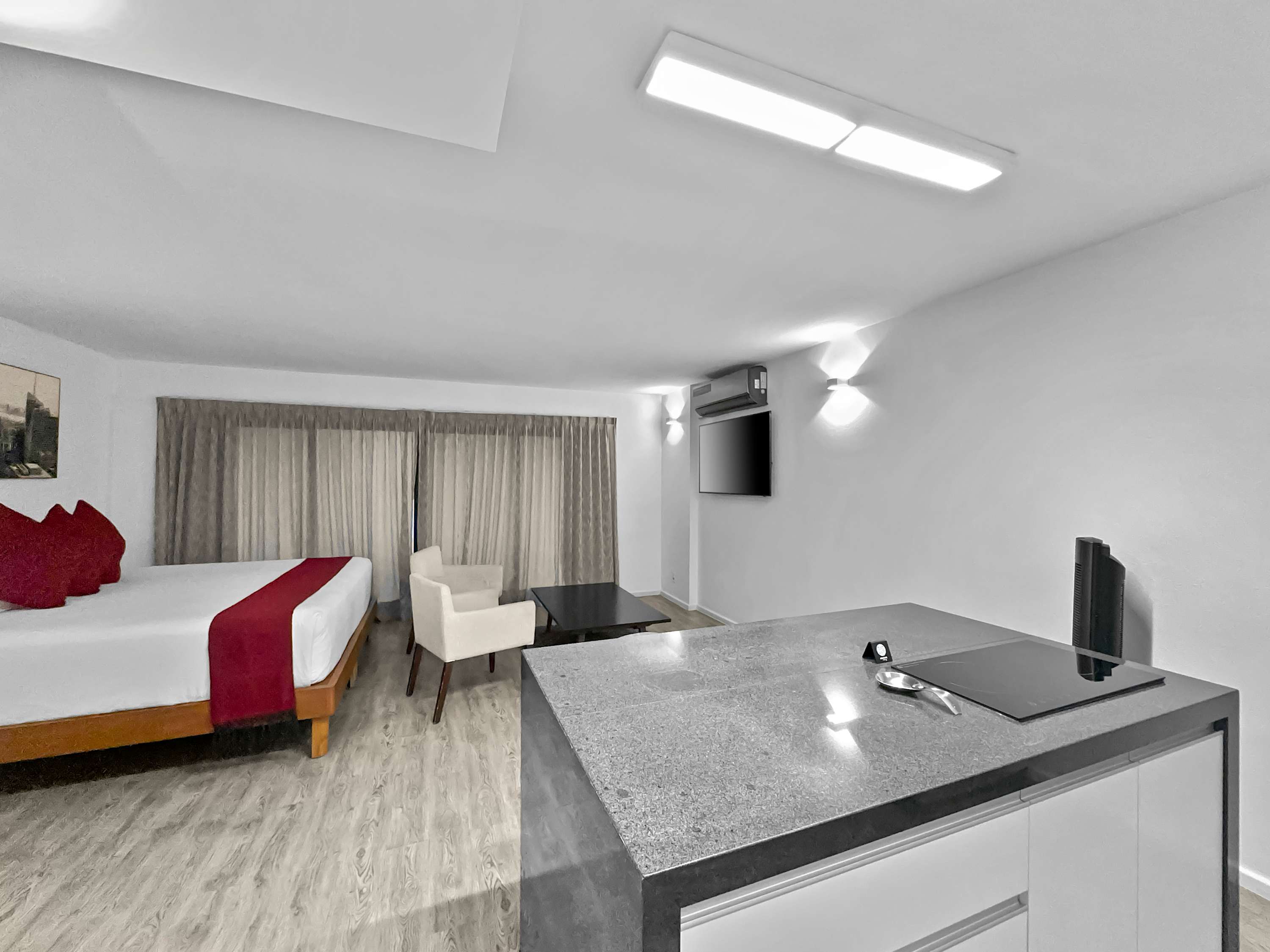 Armonik suites By Casanevo - Master King Bed Suite