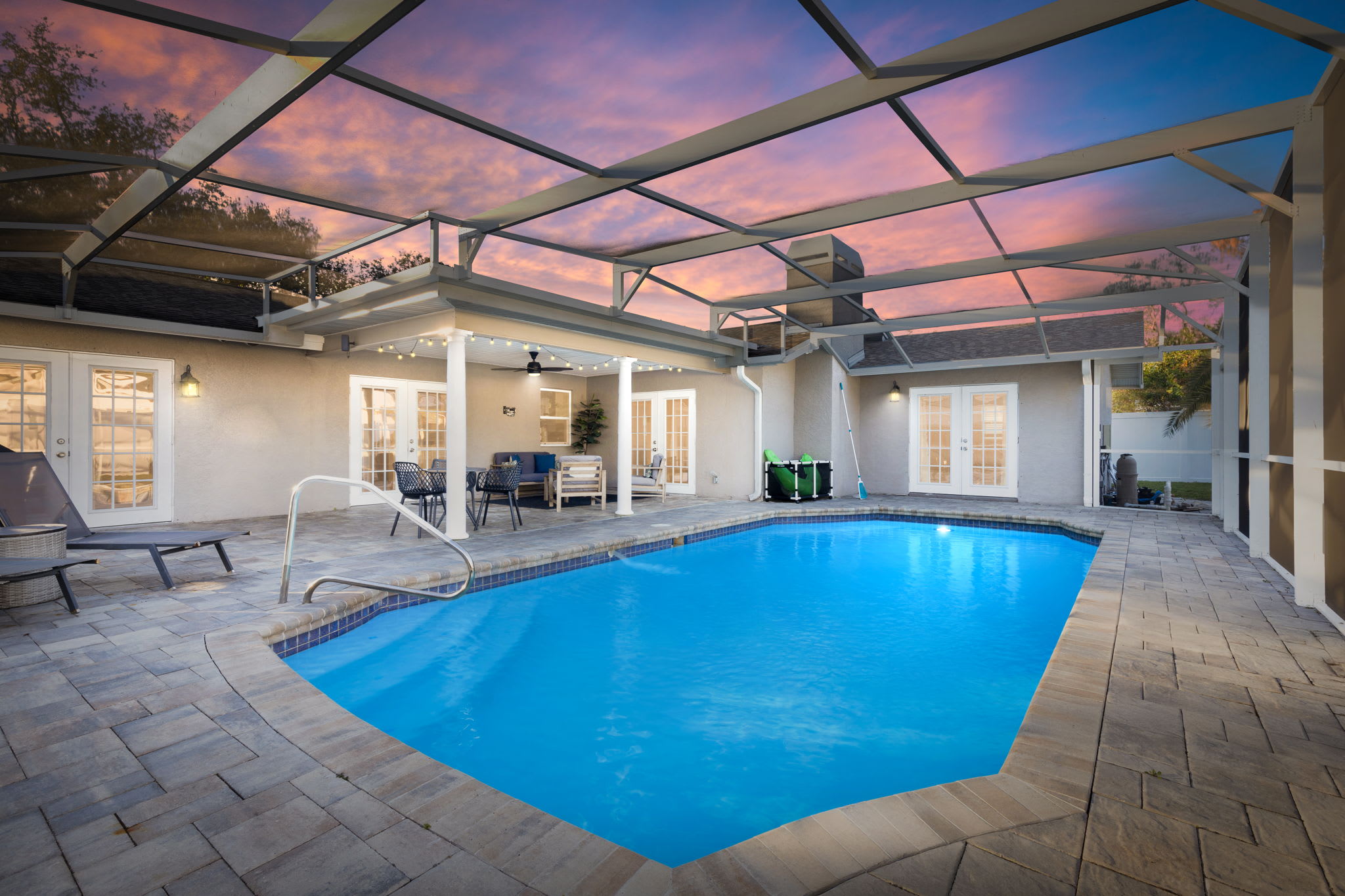 9 mins to Beach | Private Pool | BBQ Grill — Seminole, FL — vacation rental