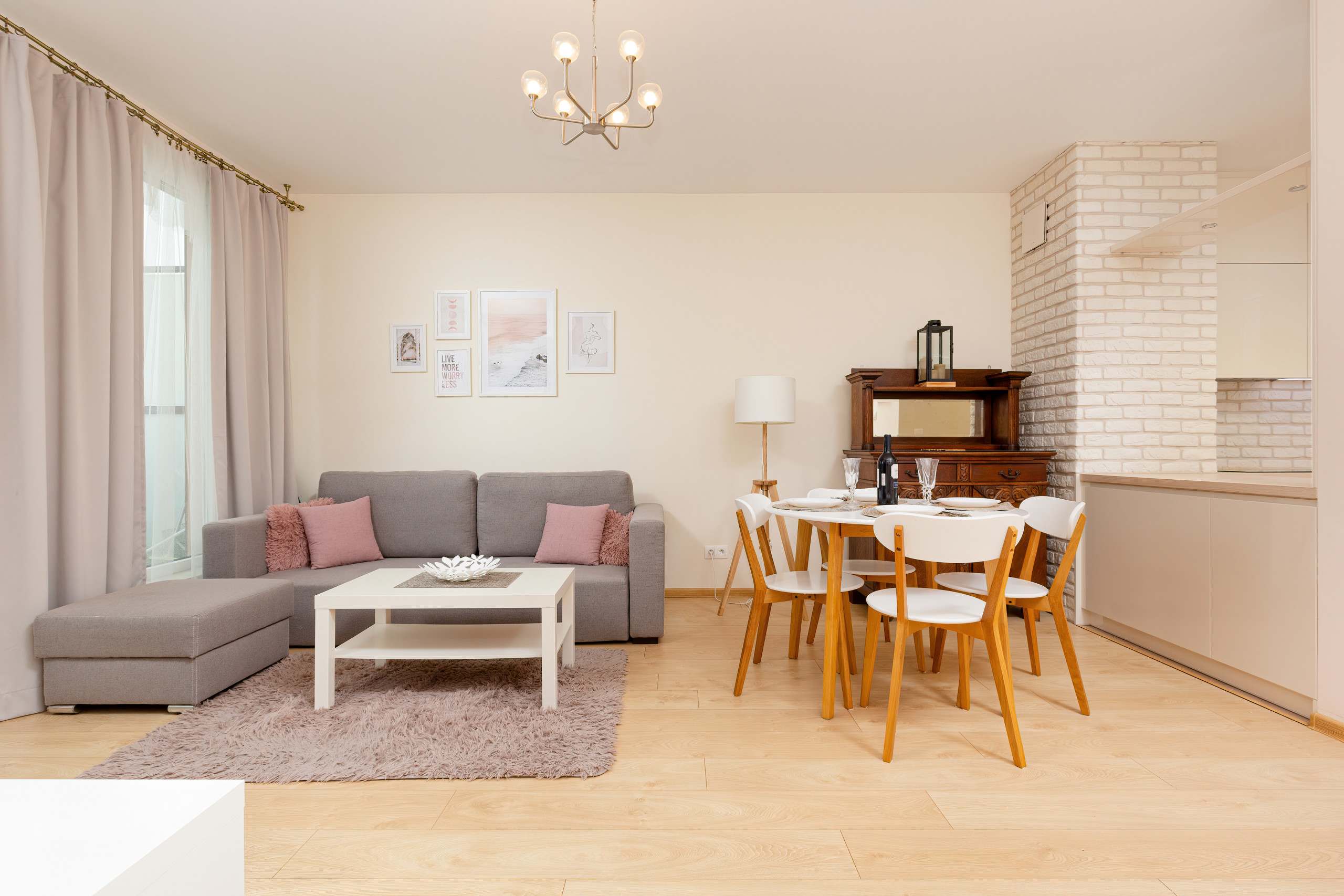 Al. Rzeczypospolitej 20  Warsaw | Bright Apartment in Wilanów | Access to Free Gym — Warszawa, Województwo mazowieckie — vacation rental