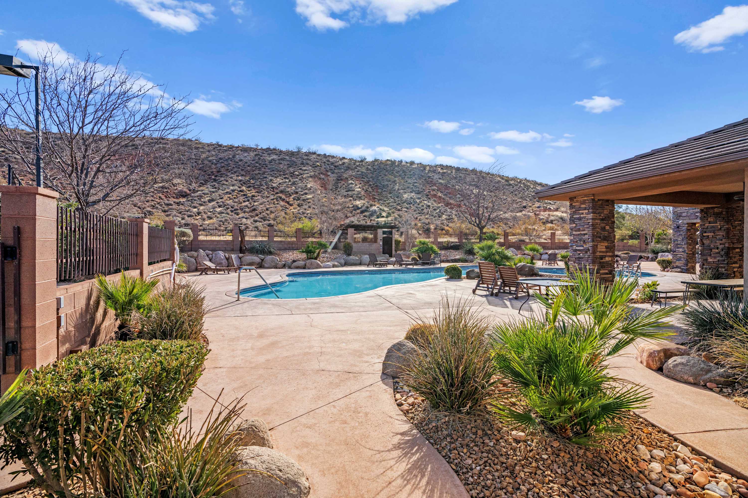 Terra Vista Top Level l Closest to Pools & Fitness