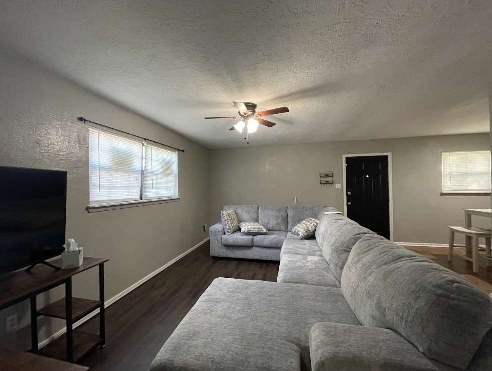 Charming 2-Bedroom, 1-Bath Home Close to Downtown — Lawton, OK — vacation rental