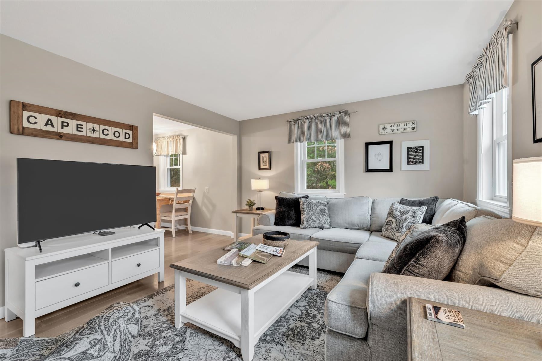 Family-Friendly Home Near Beach with Fenced Yard , Fire Pit, Three Bedroom Plus Office make for Four Unique Sleeping Spaces, Pocasset Home Perfect for Families, Host up to 7, 24 Hr Hospitality β Bourne, MA β vacation rental