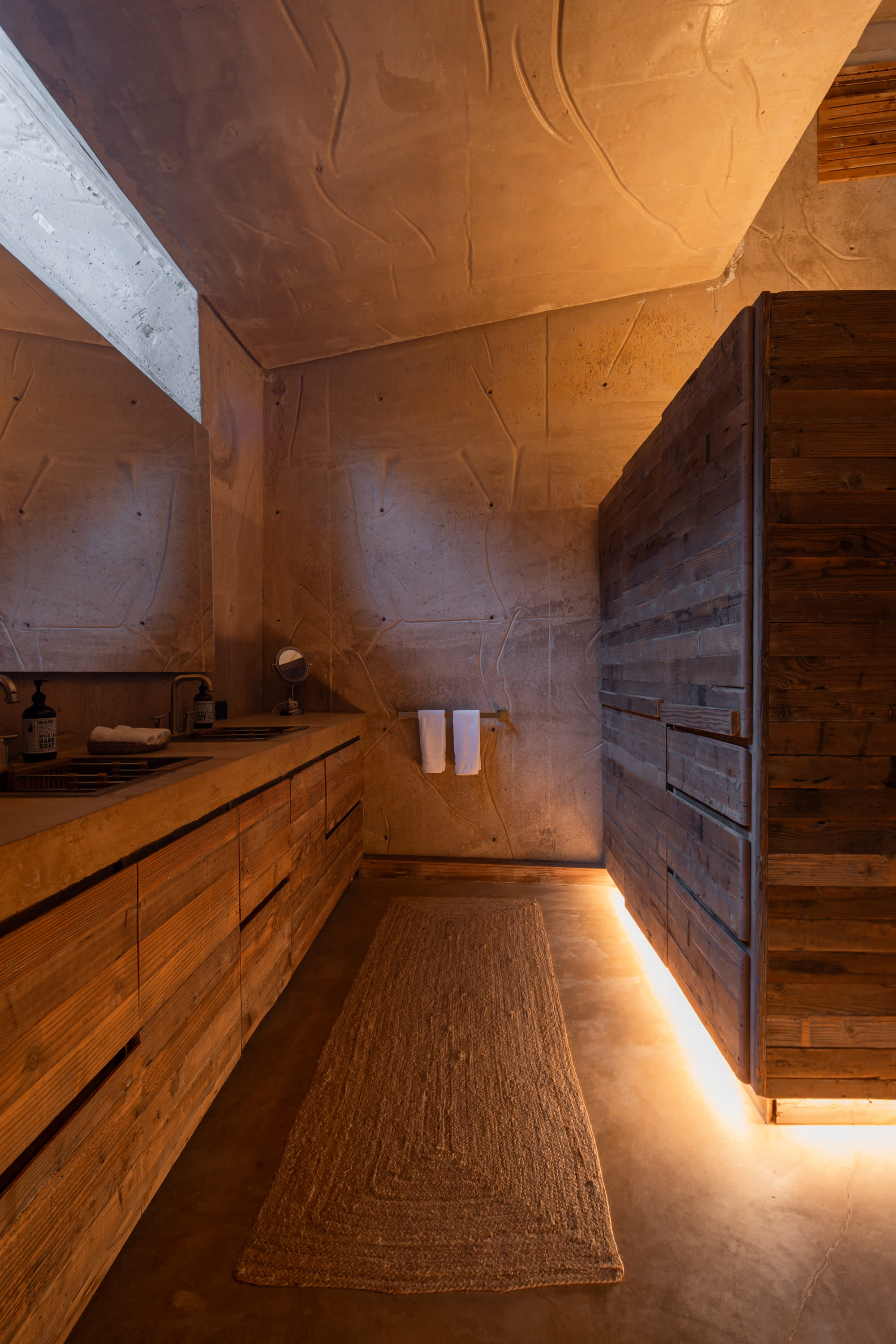 Casa UNO Cuatro Cuatros 19