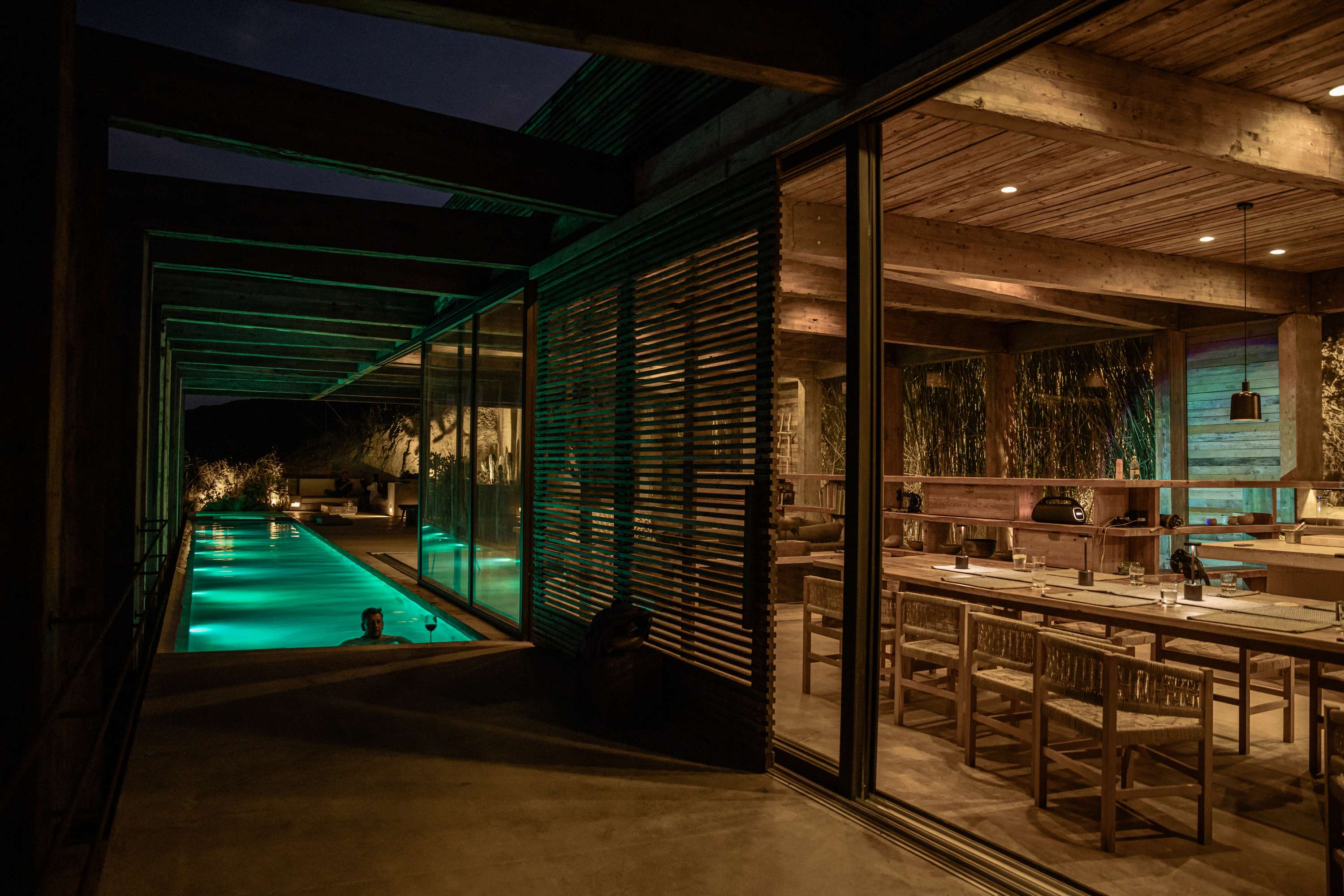 Casa UNO Cuatro Cuatros 20