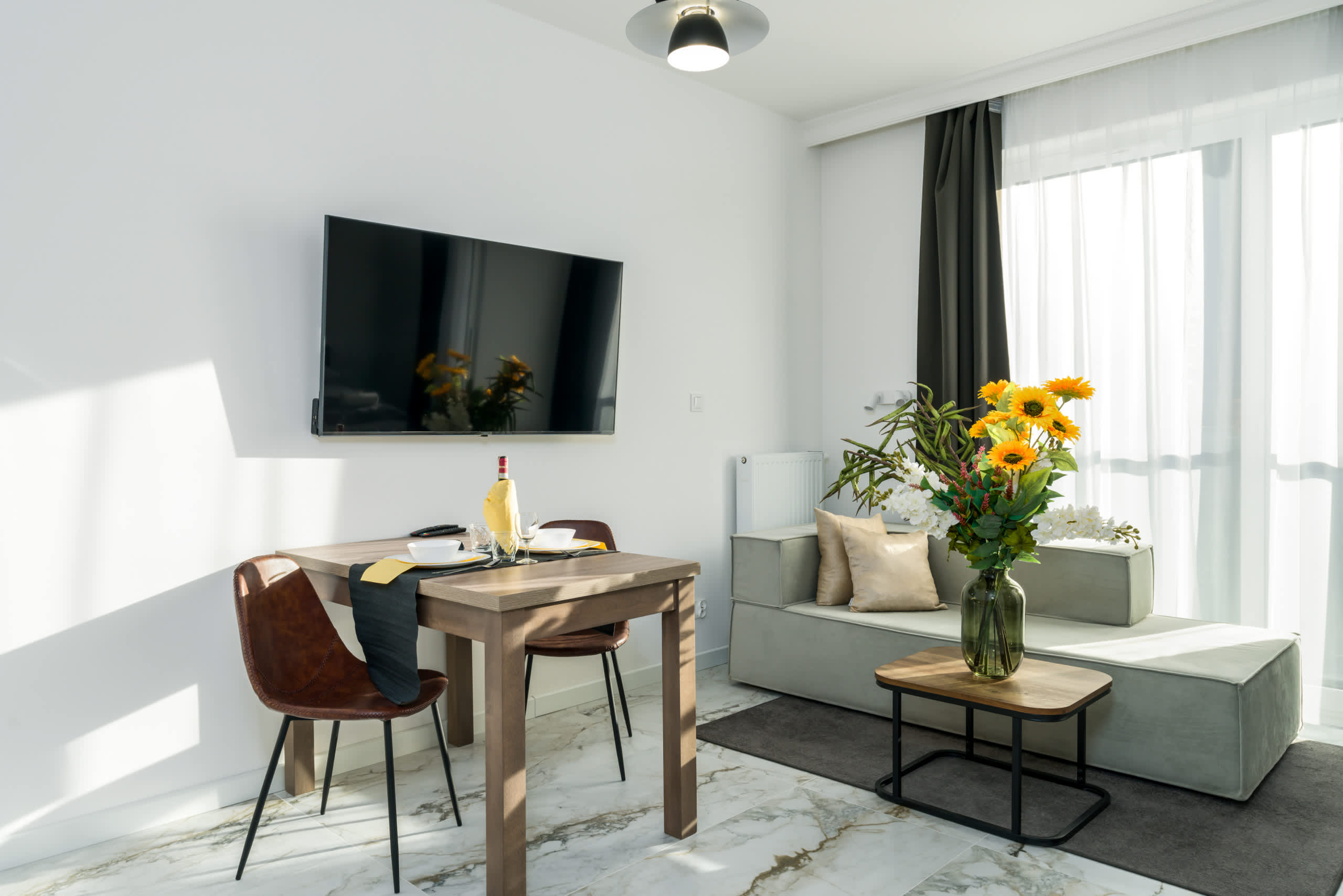 Iris Apartment | Poznań | Bright Apartment | Parking — Poznań, Województwo wielkopolskie — vacation rental