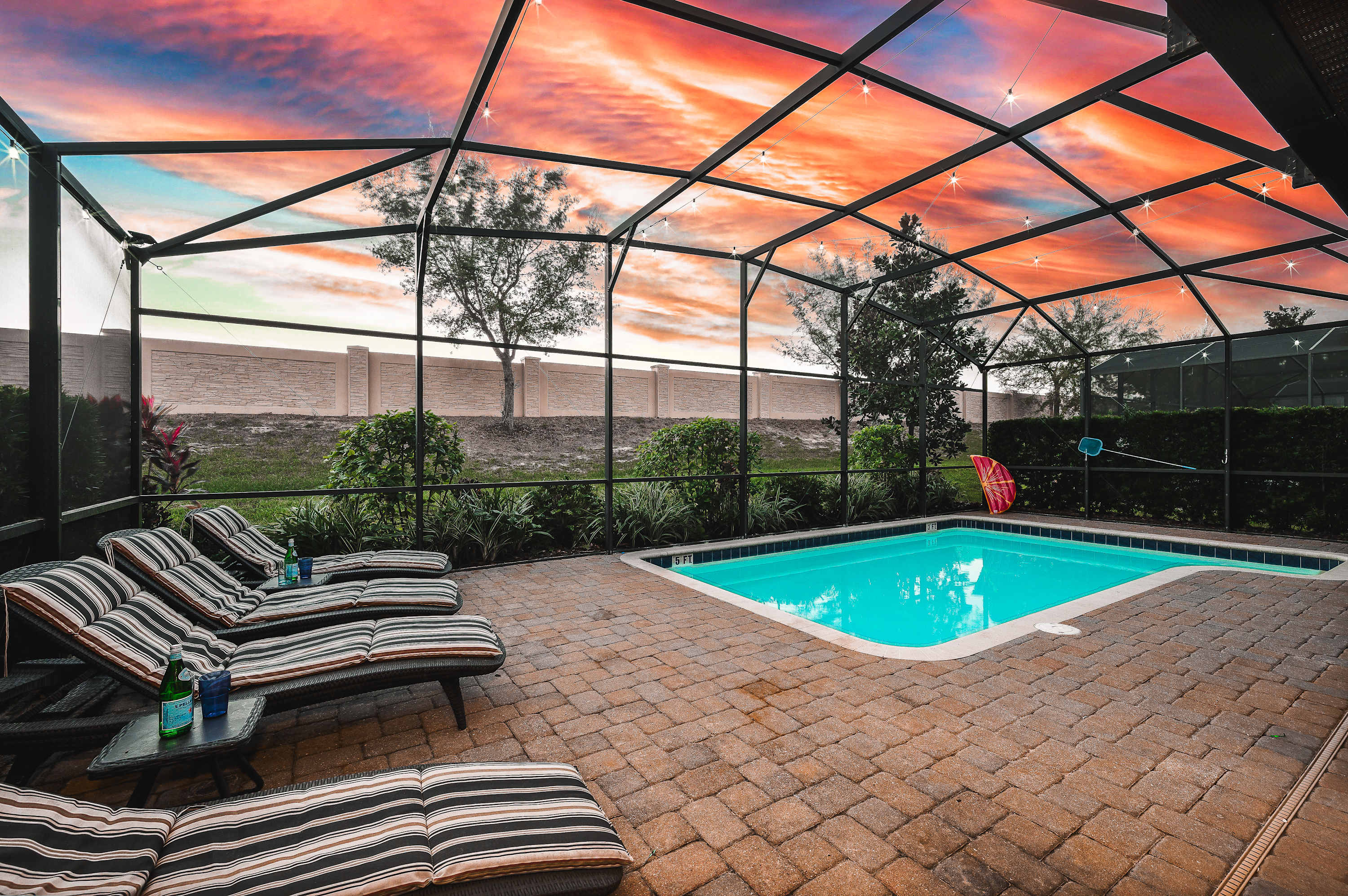 Sleeps 15! + Heated Pool+ Lazy River + Game room