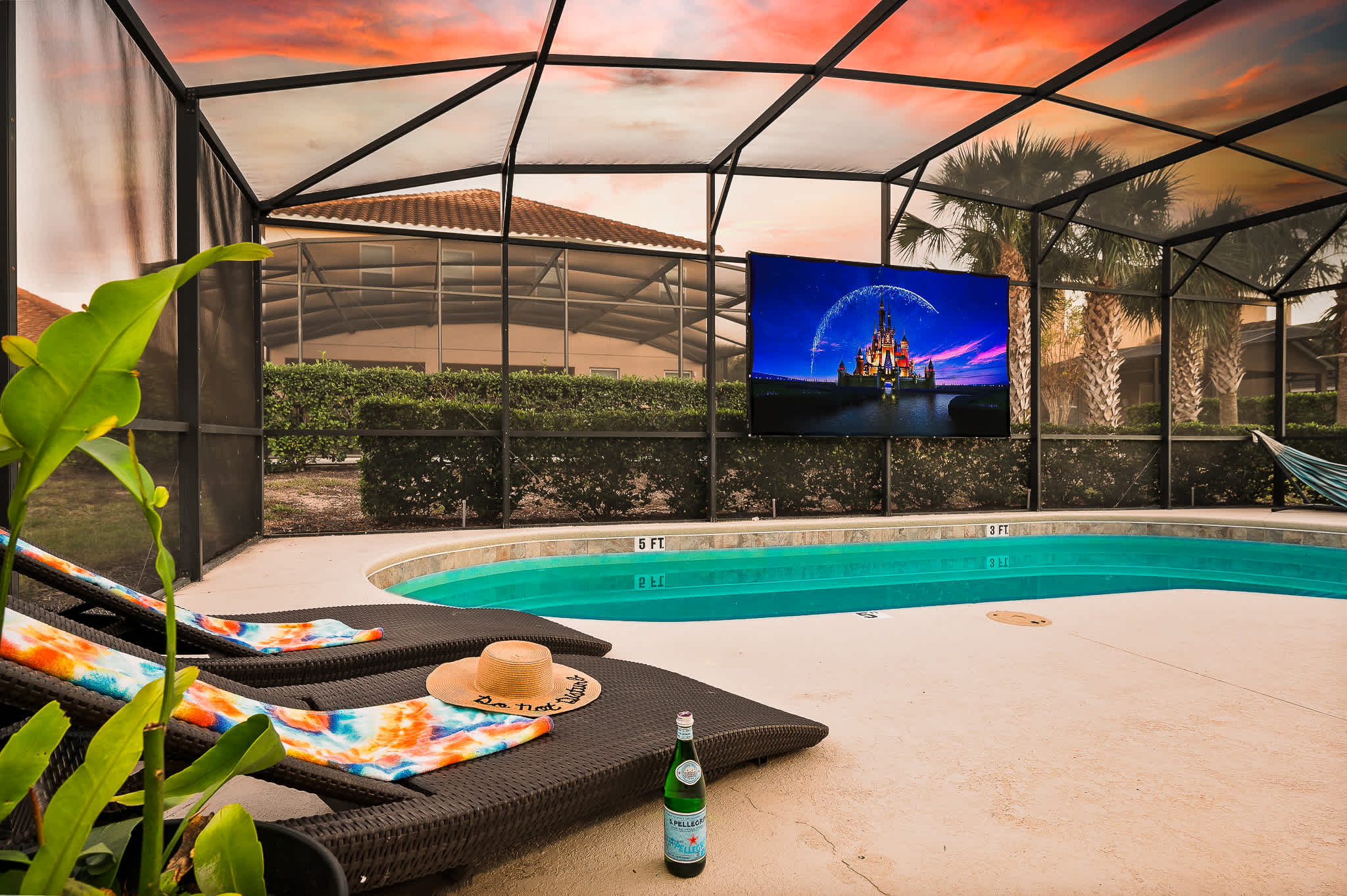 Heated Pool, Lazy River, Game Room 12 MI to Disney