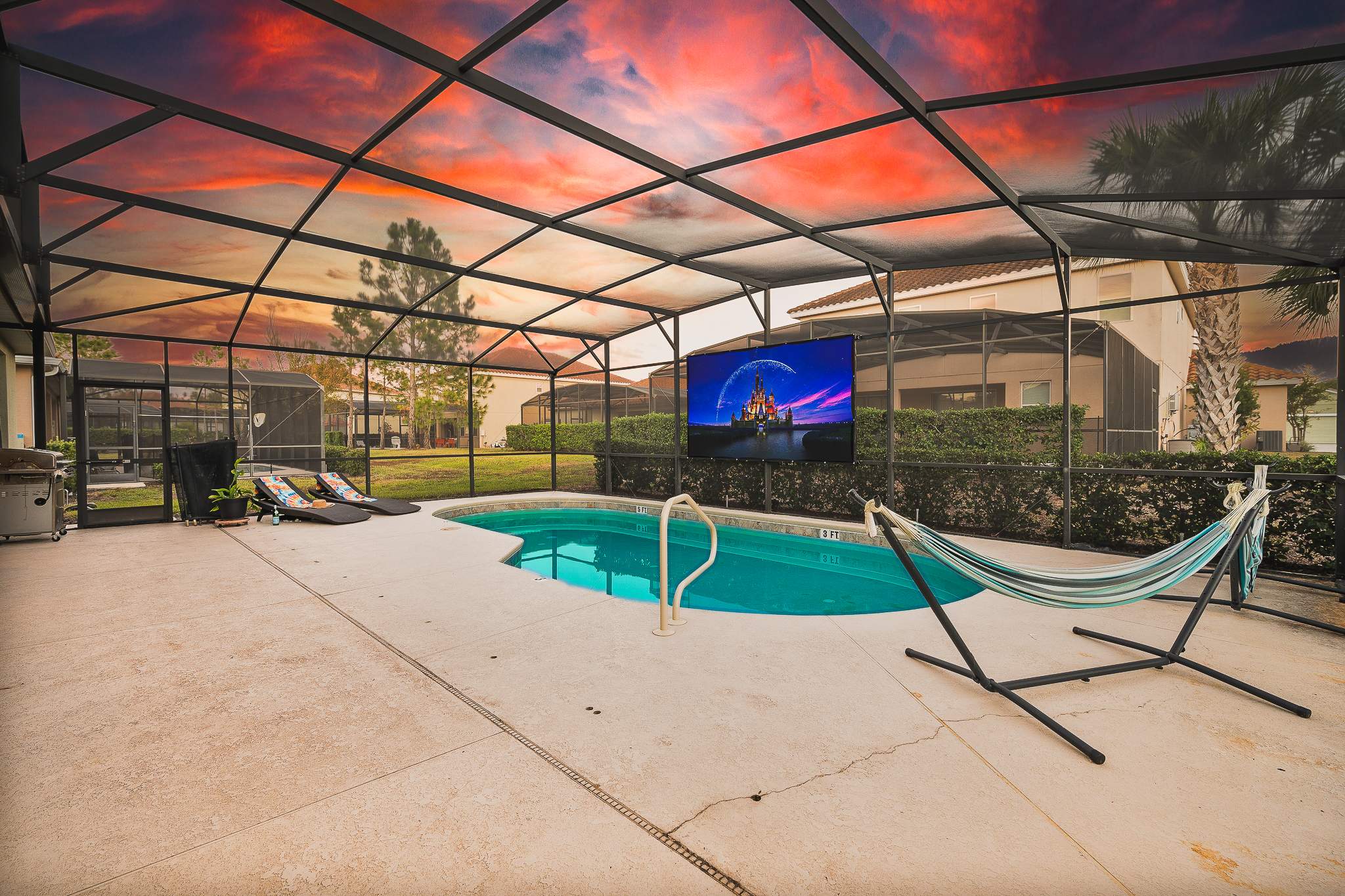 Heated Pool, Lazy River, Game Room 12 MI to Disney