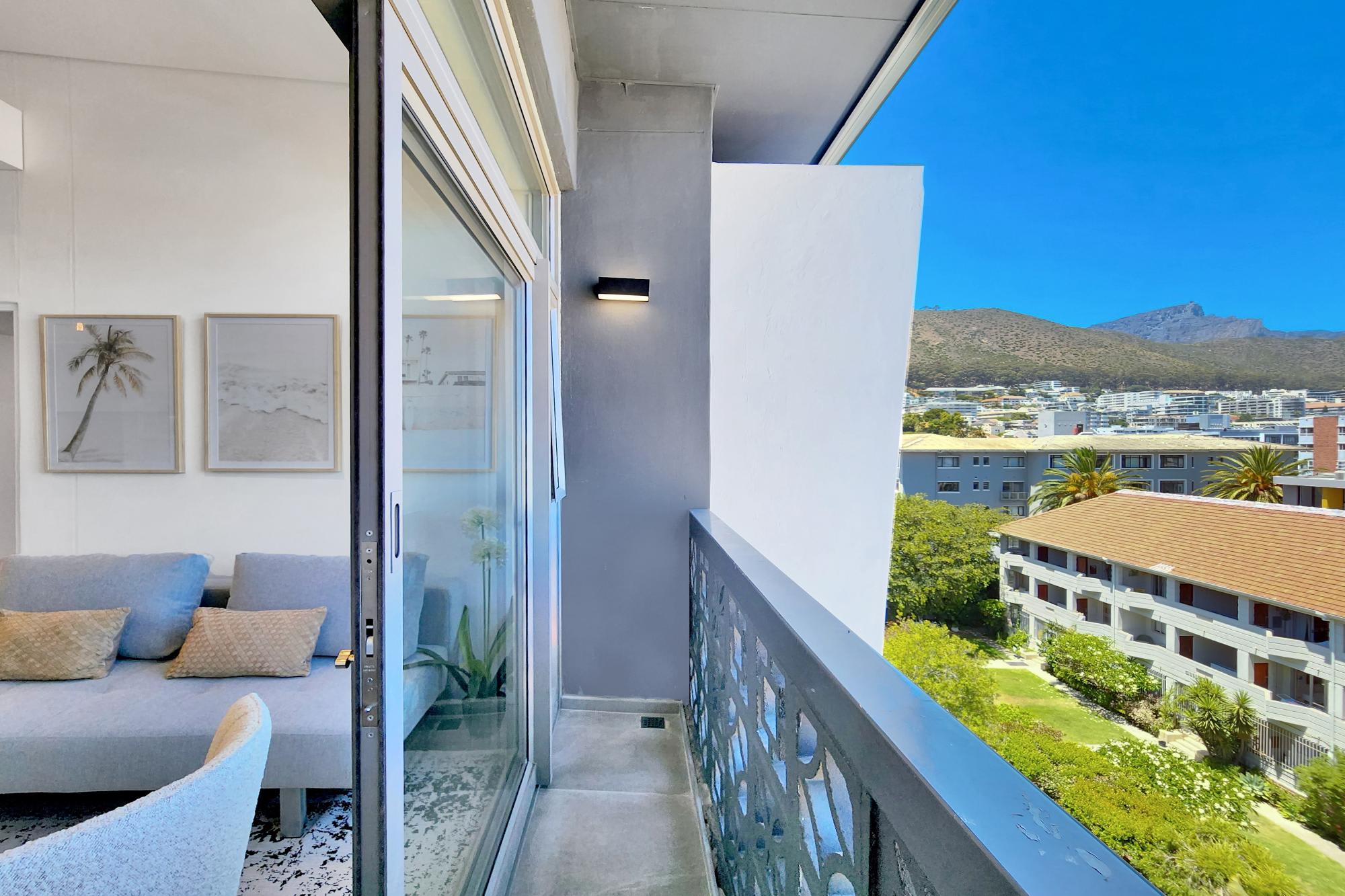 Chic Rooftop Apartment by the Sea 6onN Sea Point | Photo 2