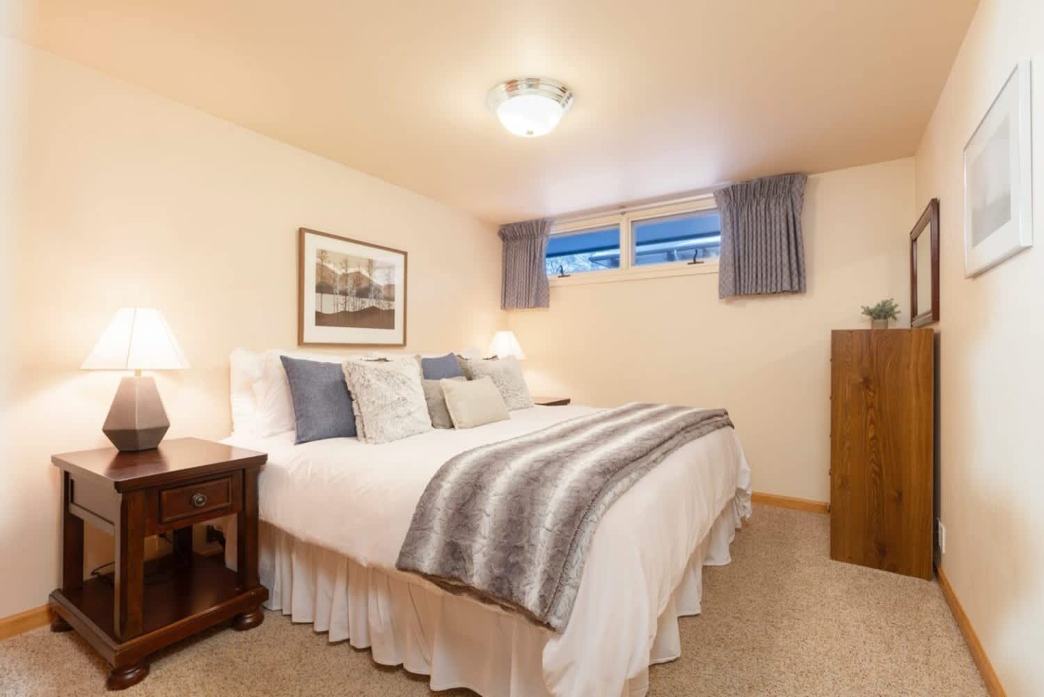 Comfort & Location - 2 BR, 2BA - Walk to Gondola! 3