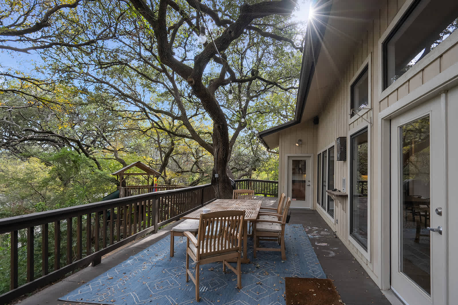 Lake, Large Deck & Firepit | Lake Austin Treehouse