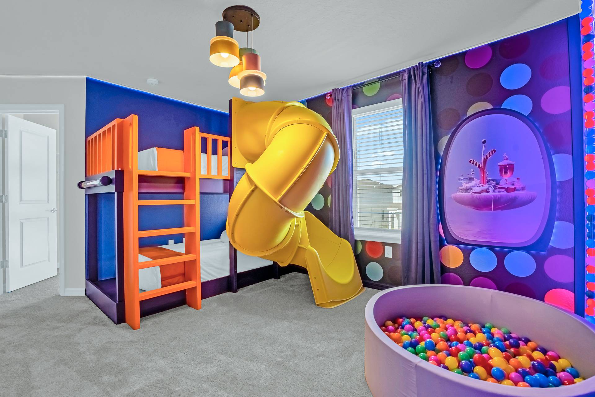 Upstay Family Retreat w Pool Cinema Games Room 5