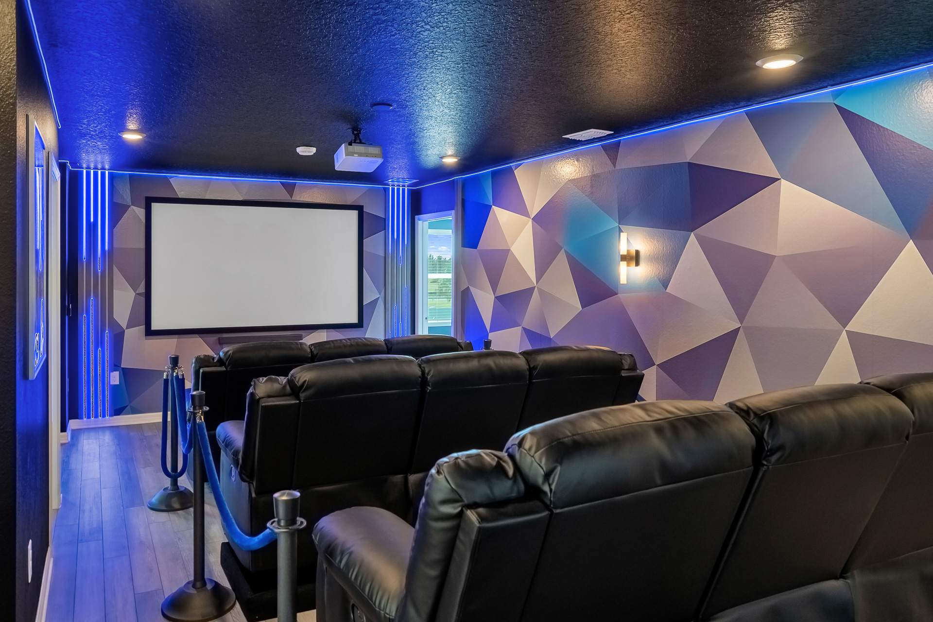 Upstay Family Retreat w Pool Cinema Games Room 3