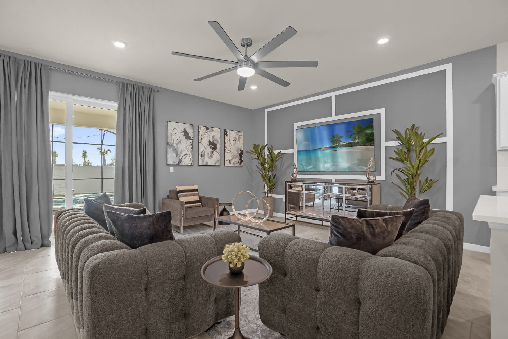 Smart TV with High Speed WiFi